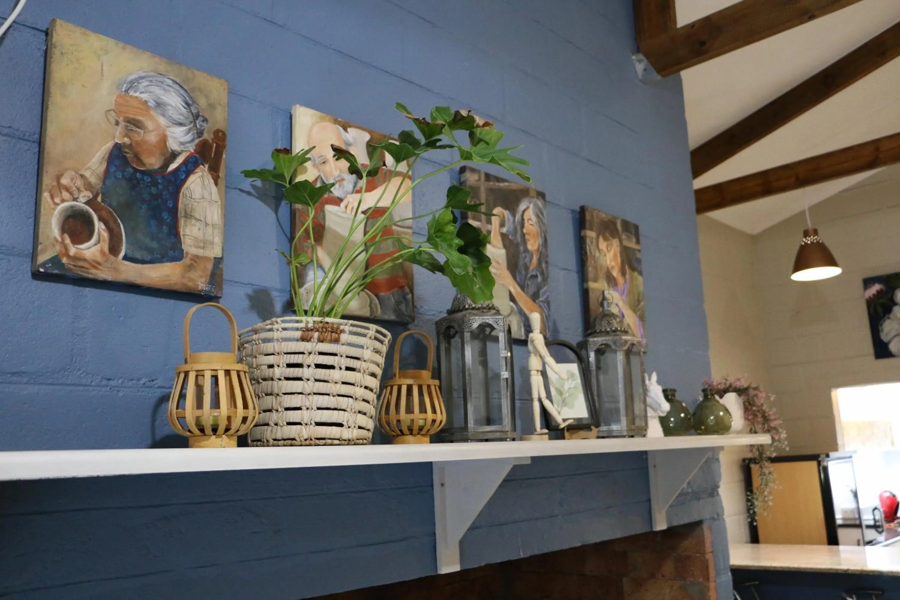 Decorative detail in Daisy Country Lodge