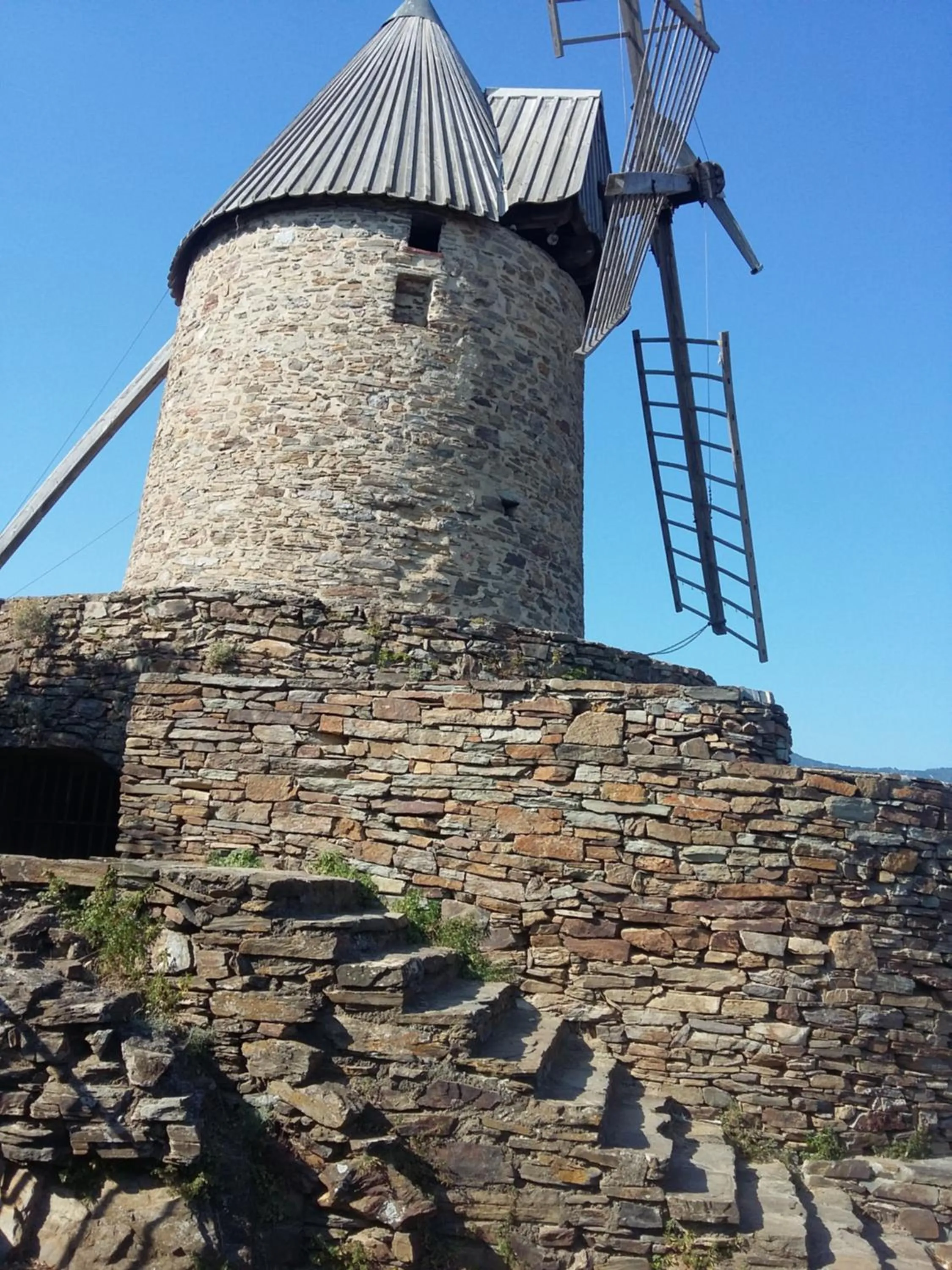 Hiking in Hotel Le Bon Port