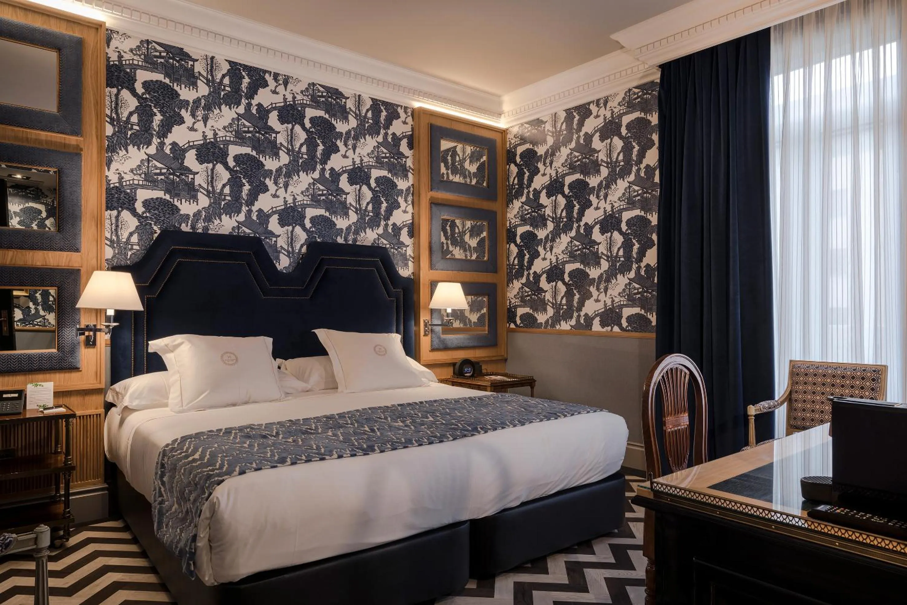 Bedroom, Bed in Relais & Châteaux Heritage Hotel