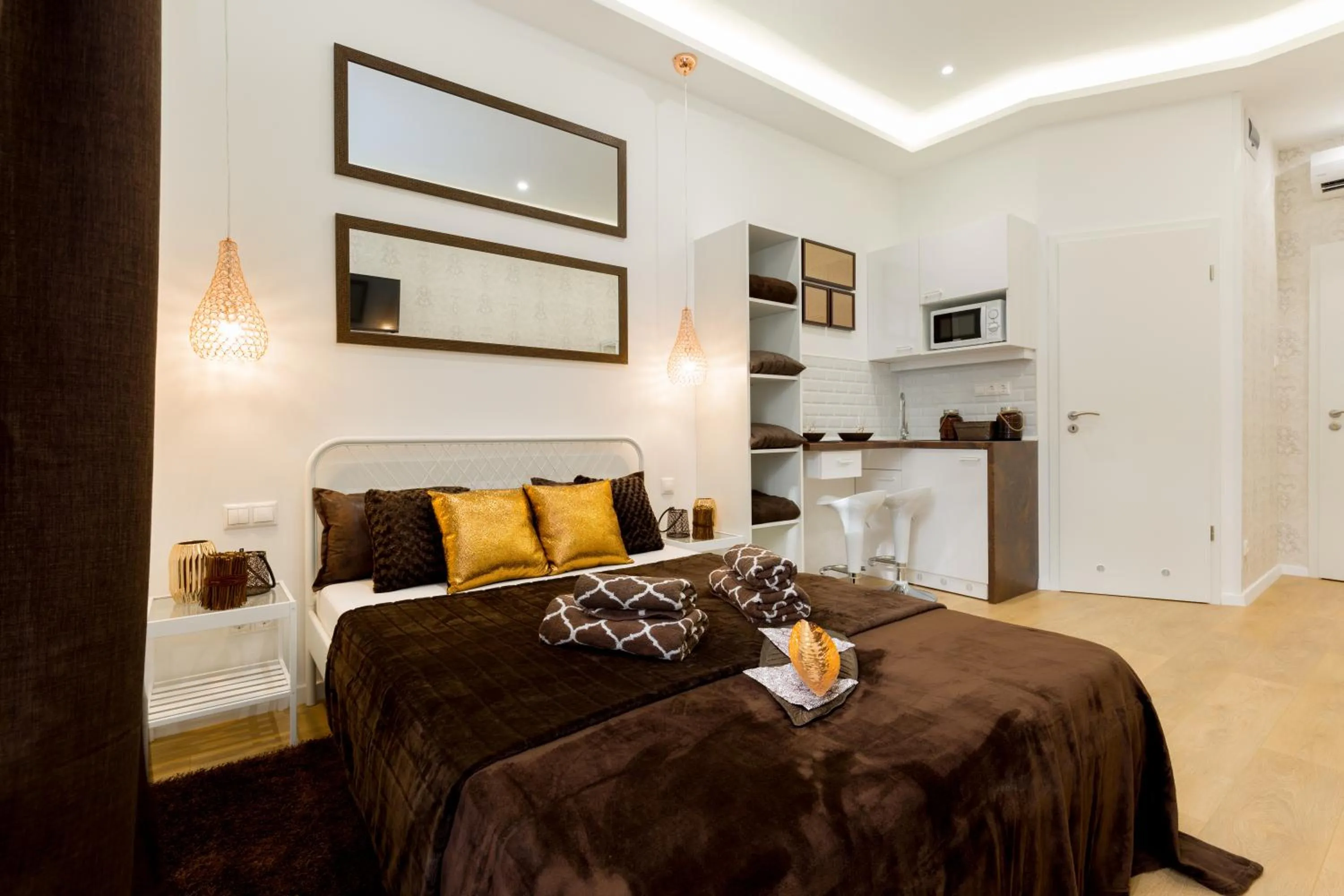 Photo of the whole room, Bed in Budapest Holidays Fashion