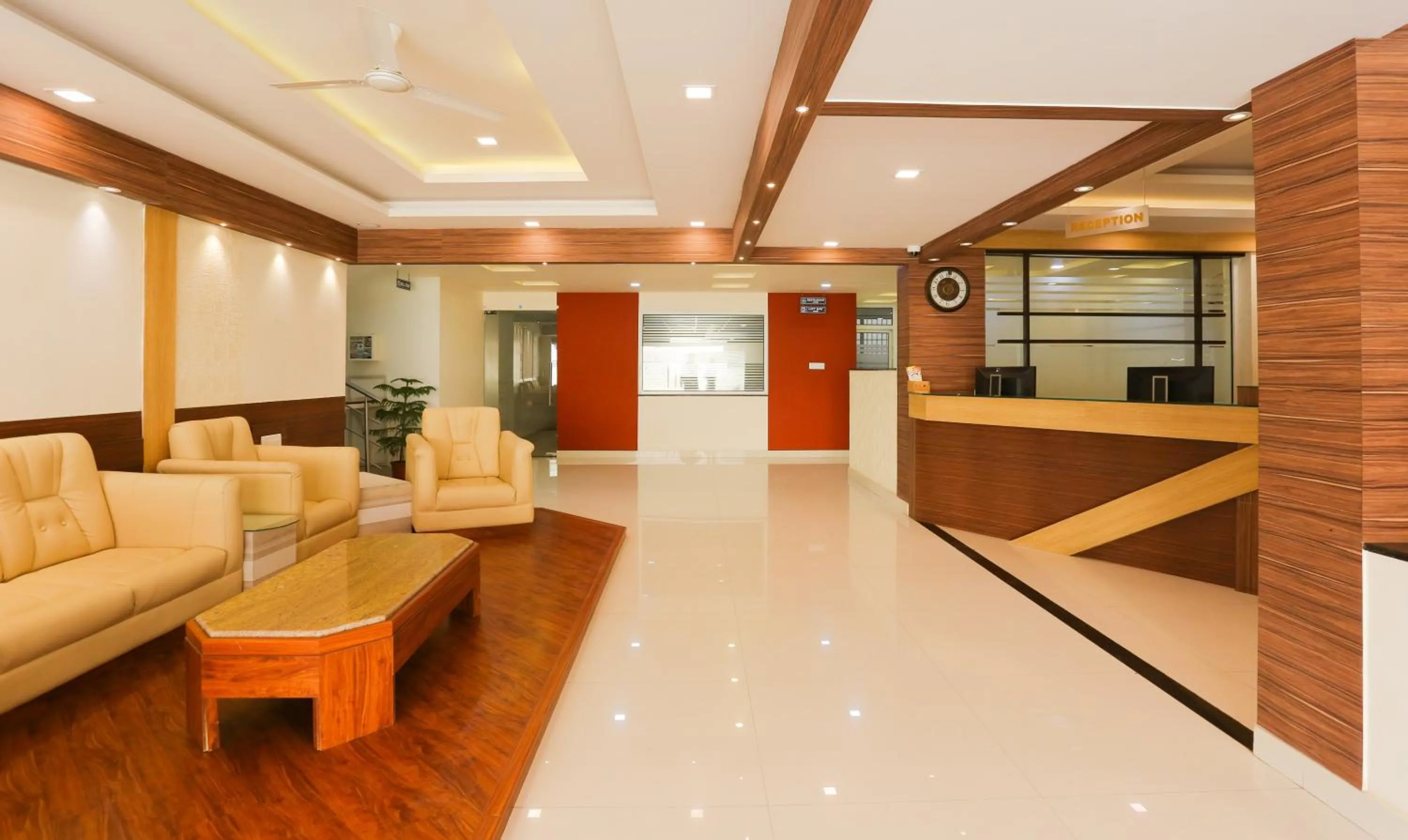 Lobby or reception in Itsy Hotels Worldtree Bellandur