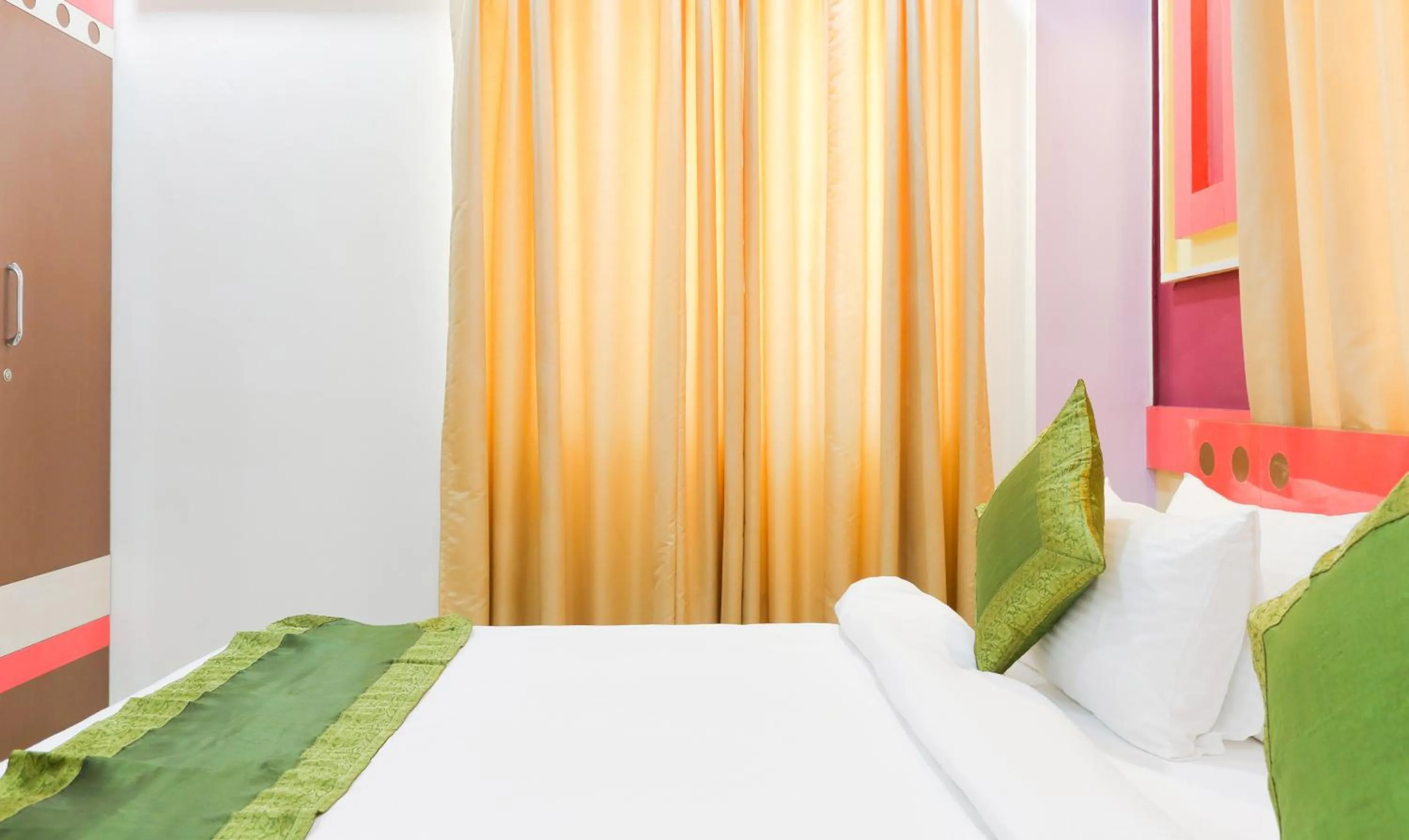 Bedroom, Bed in Itsy Hotels Worldtree Bellandur
