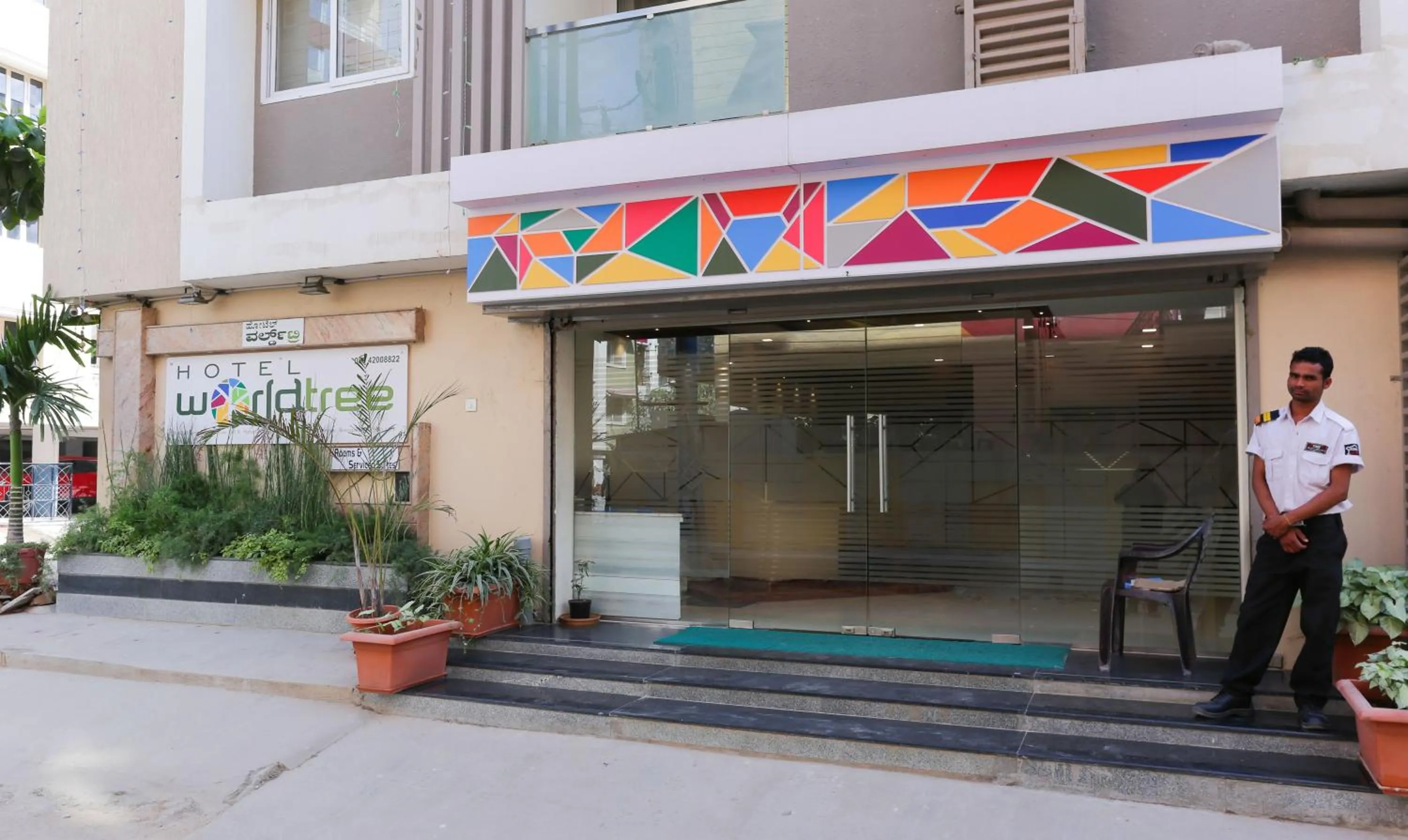 Property building in Itsy Hotels Worldtree Bellandur