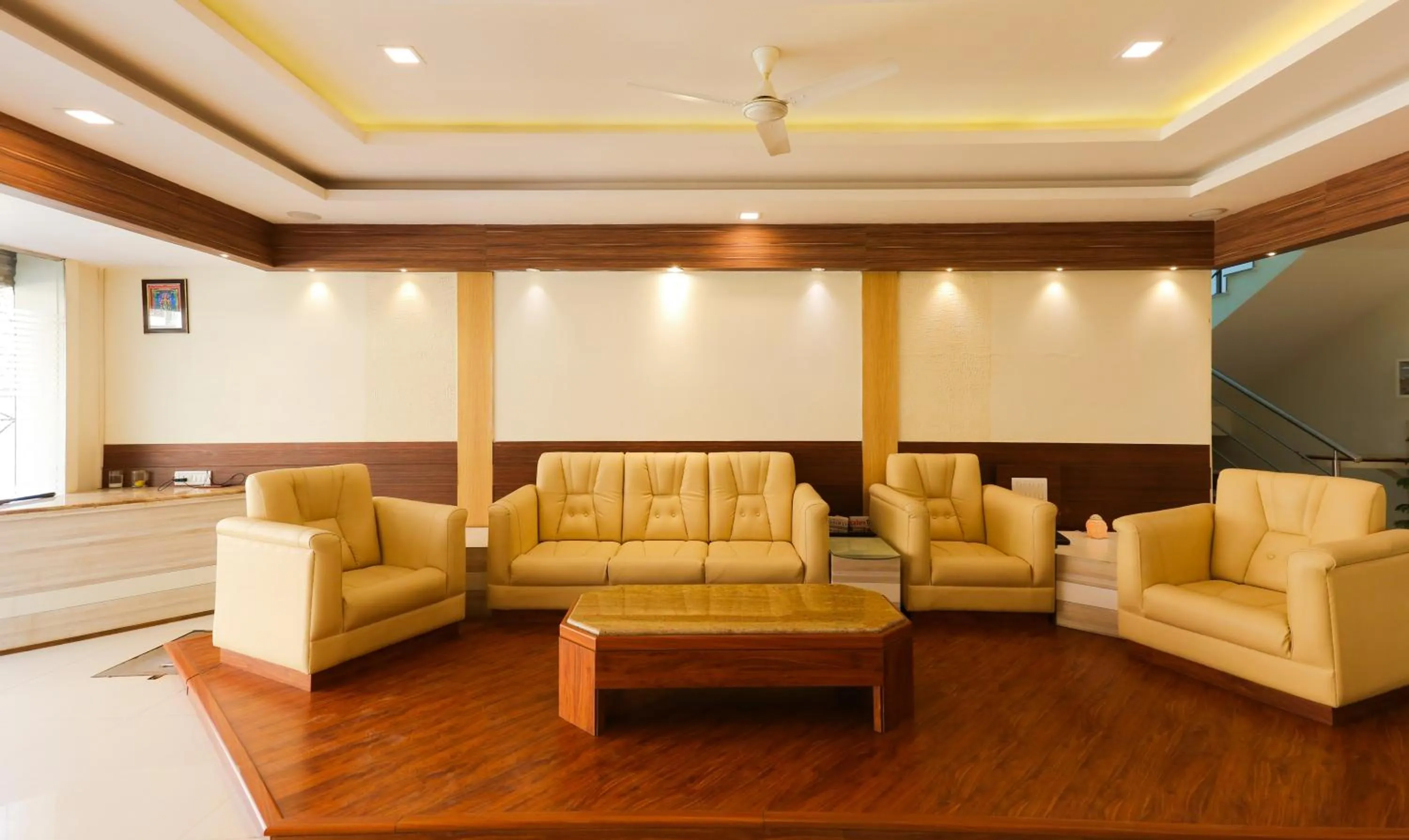 Seating area in Itsy Hotels Worldtree Bellandur