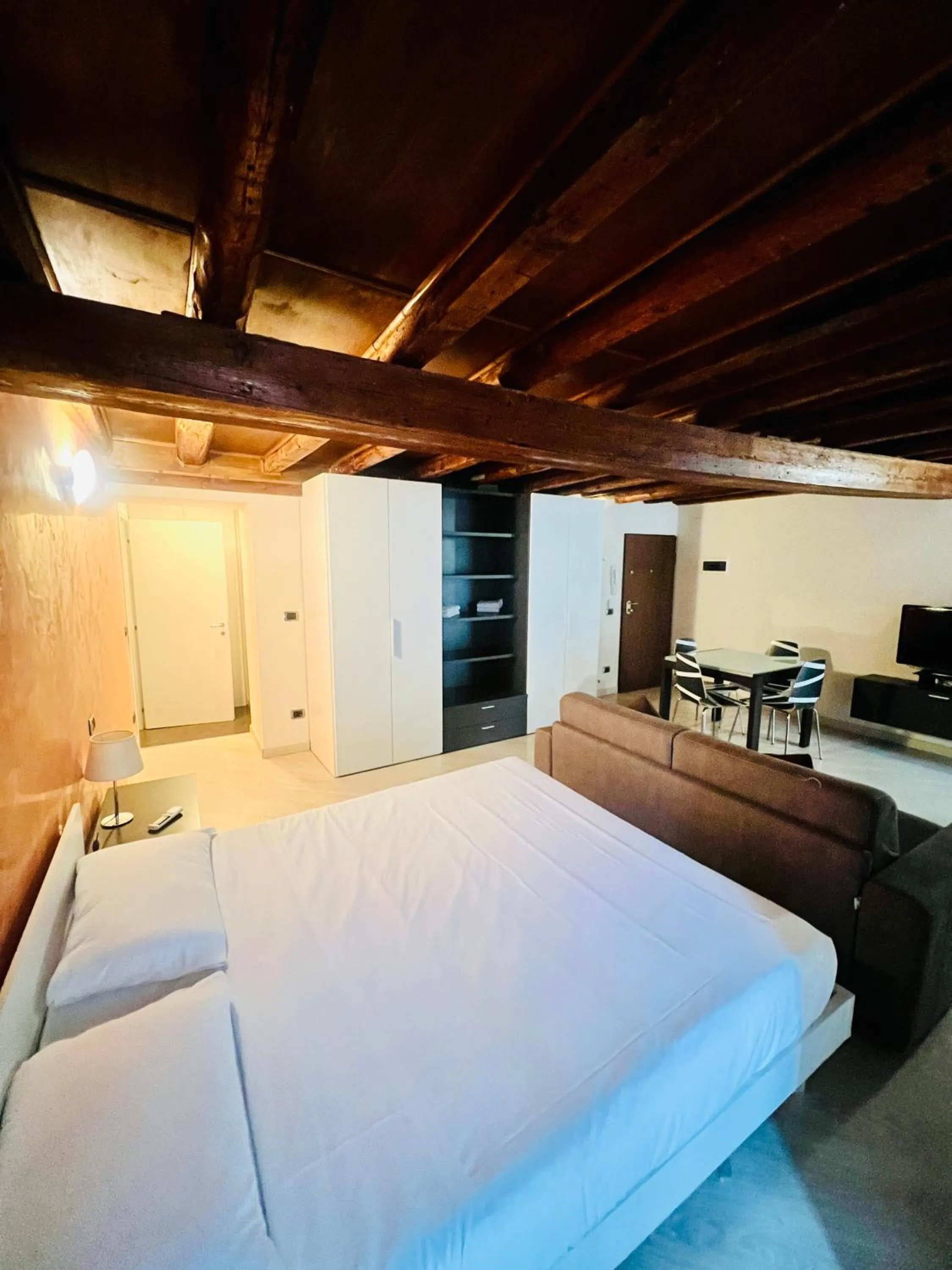 Living room, Bed in Room Verona Ai Duchi