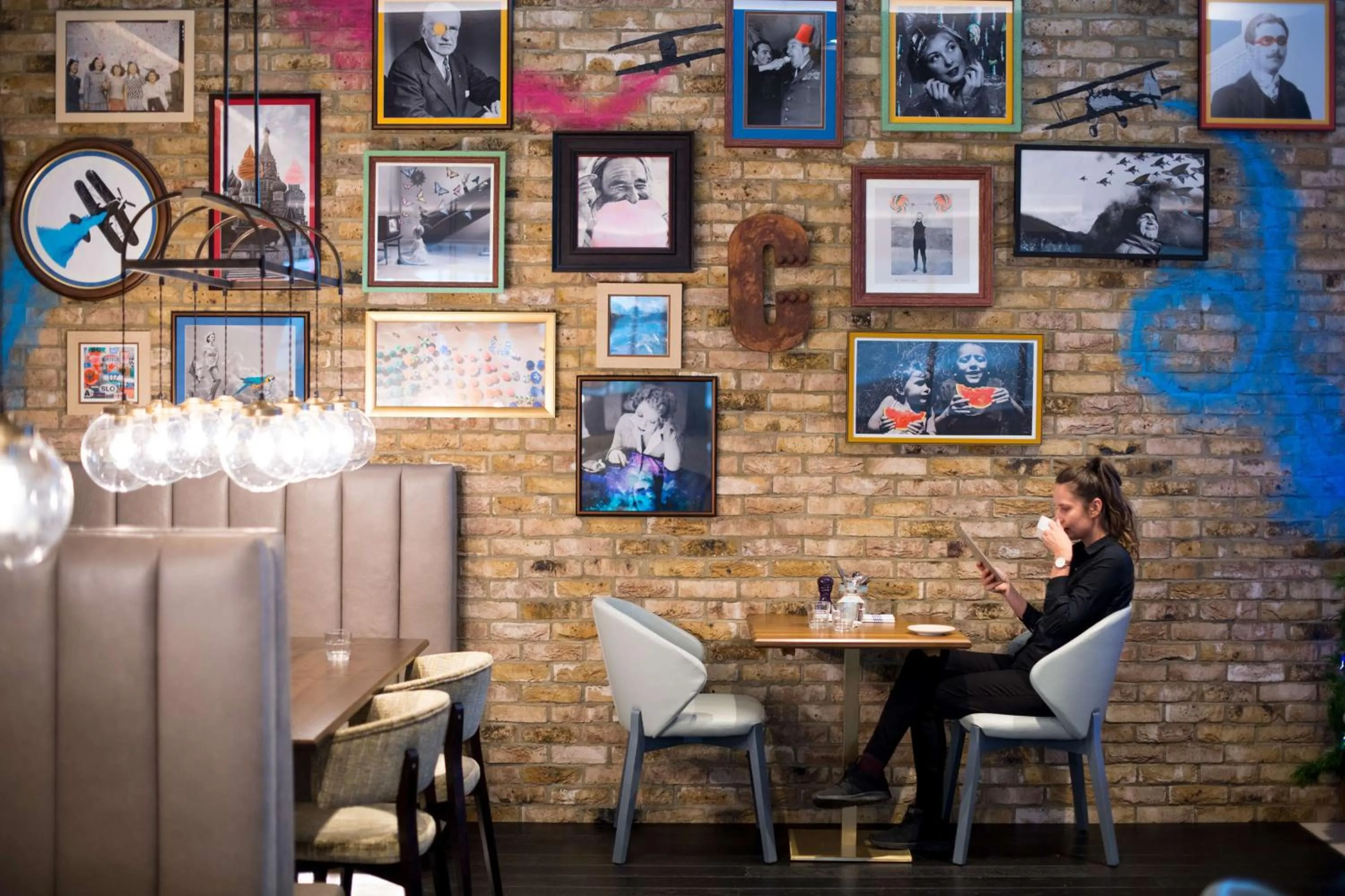 Restaurant/places to eat in Radisson Blu Hotel London Stansted Airport