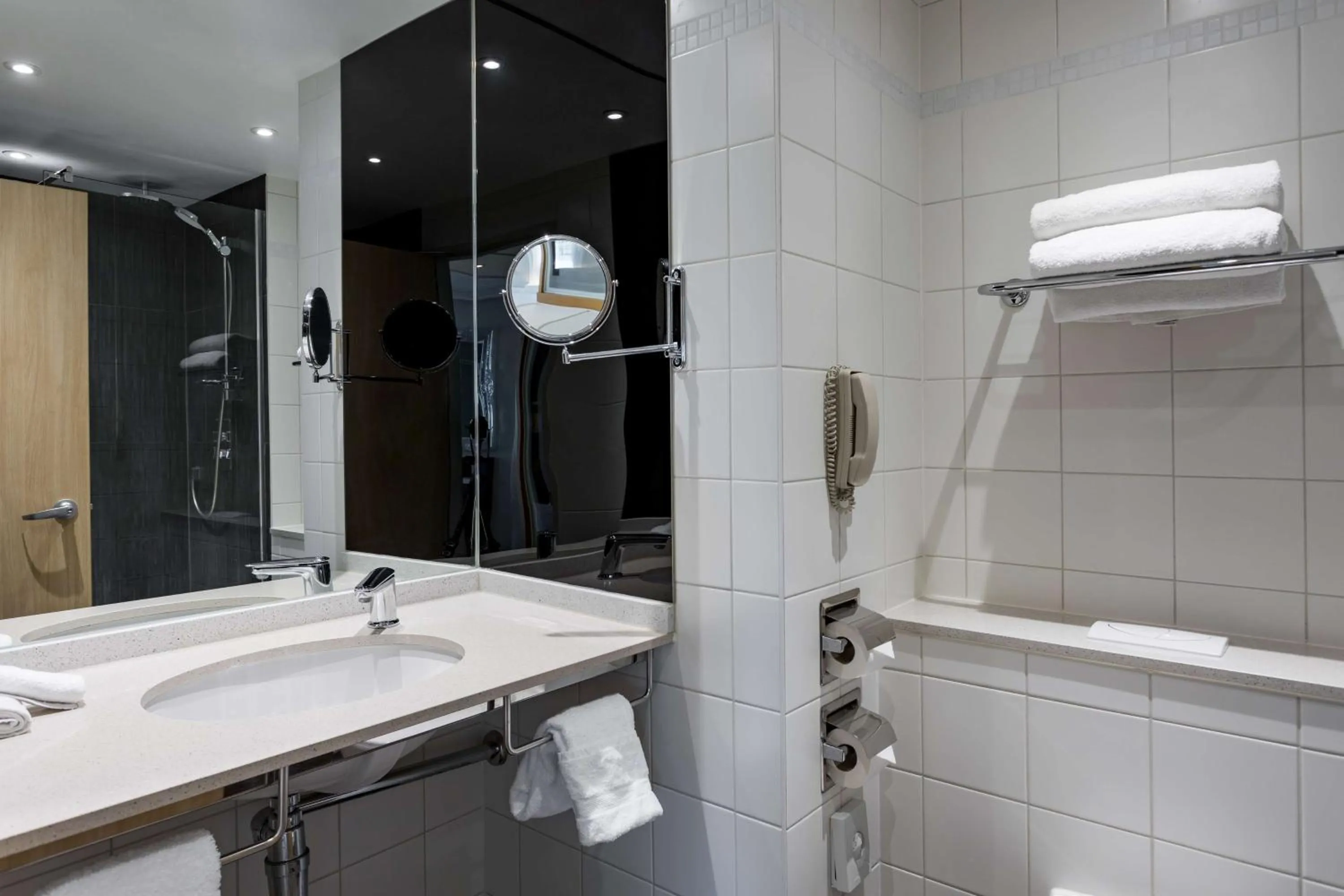 Bathroom in Radisson Blu Hotel London Stansted Airport