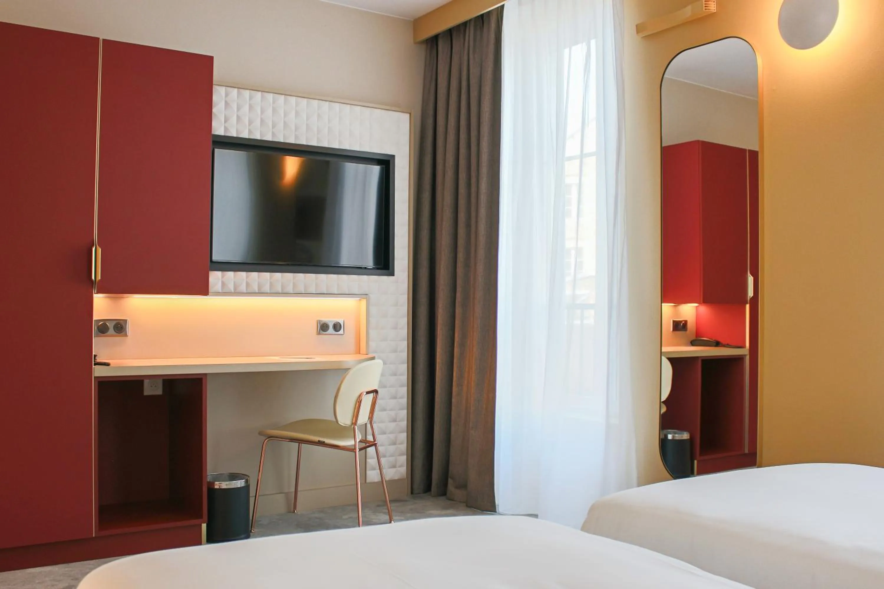 Bed in Brit Hotel Limoges Centre Gare - Hôtel & Spa