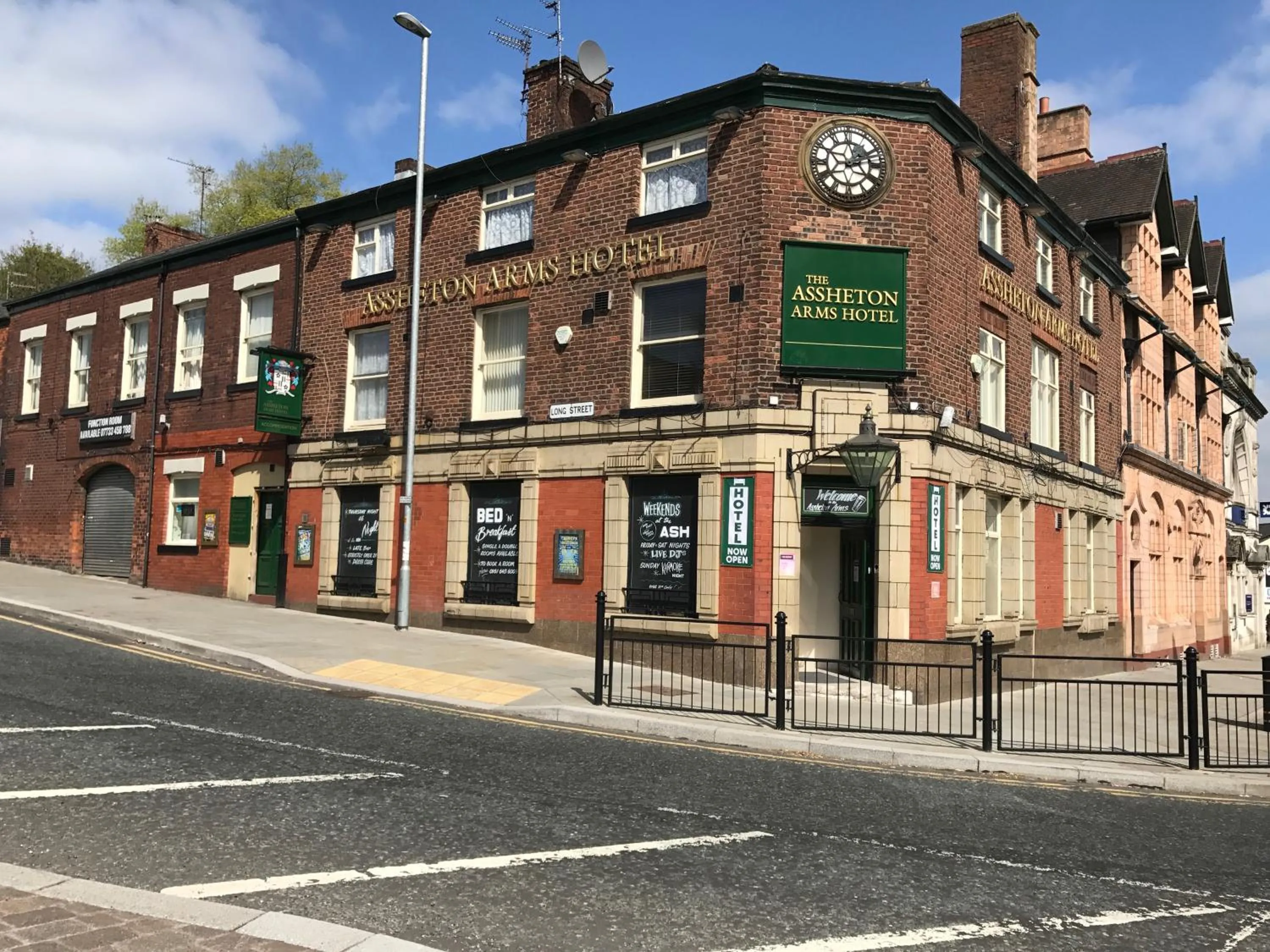 Property building in Assheton Hotel