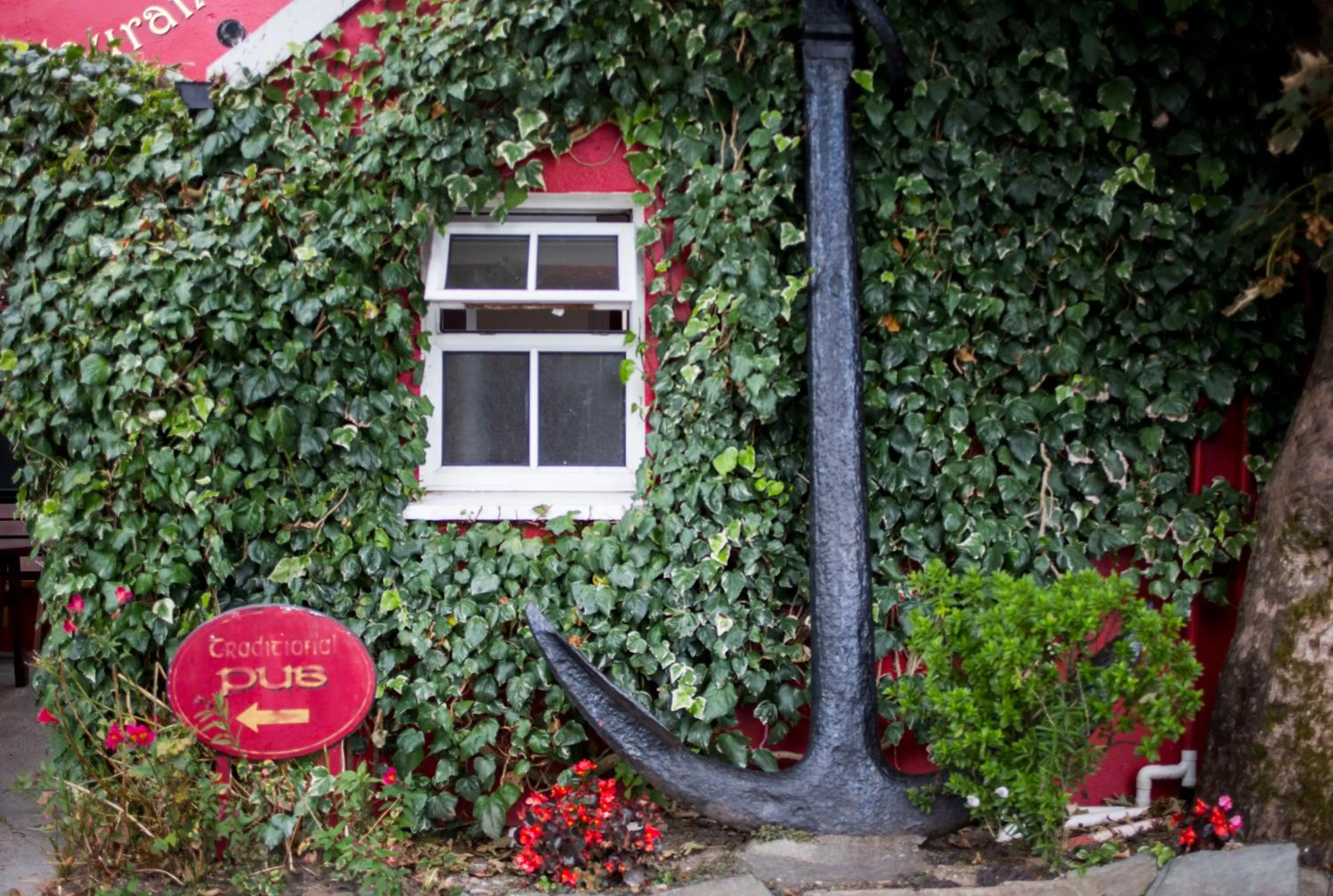 Facade/entrance in Casey's Of Baltimore Collection