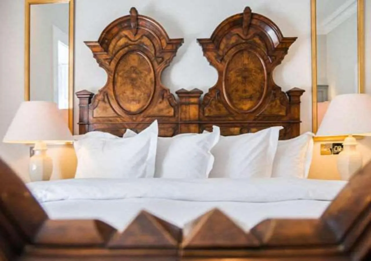 Bedroom, Bed in The Dunraven, Adare