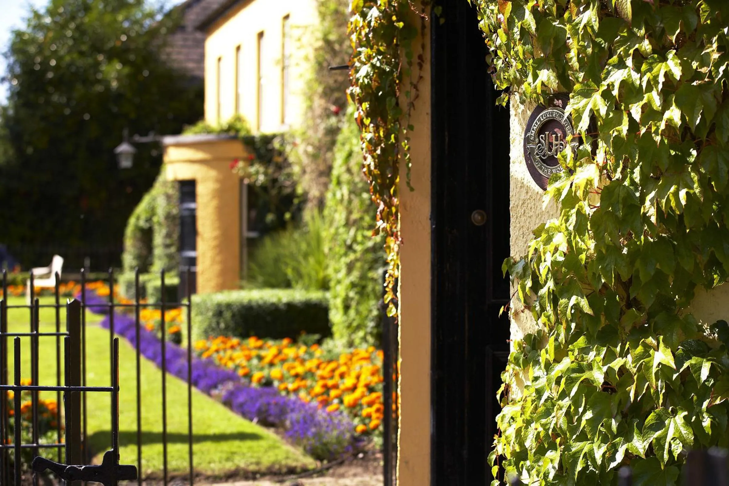 Day in The Dunraven, Adare