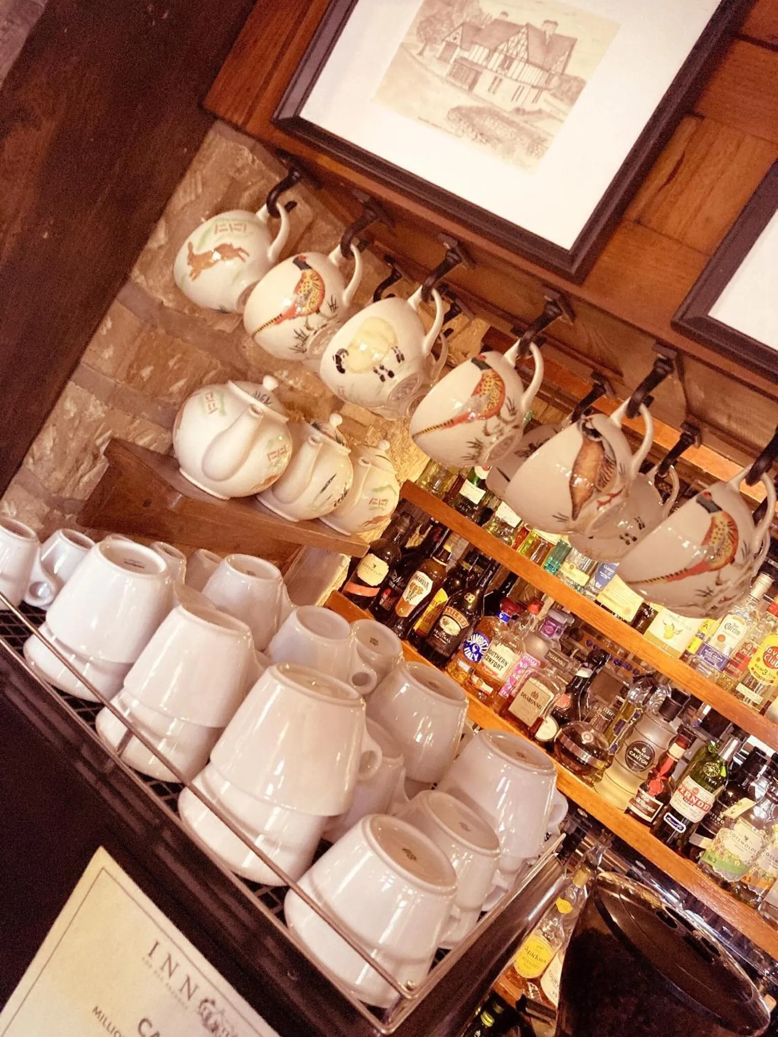 Food and drinks in Inn for All Seasons