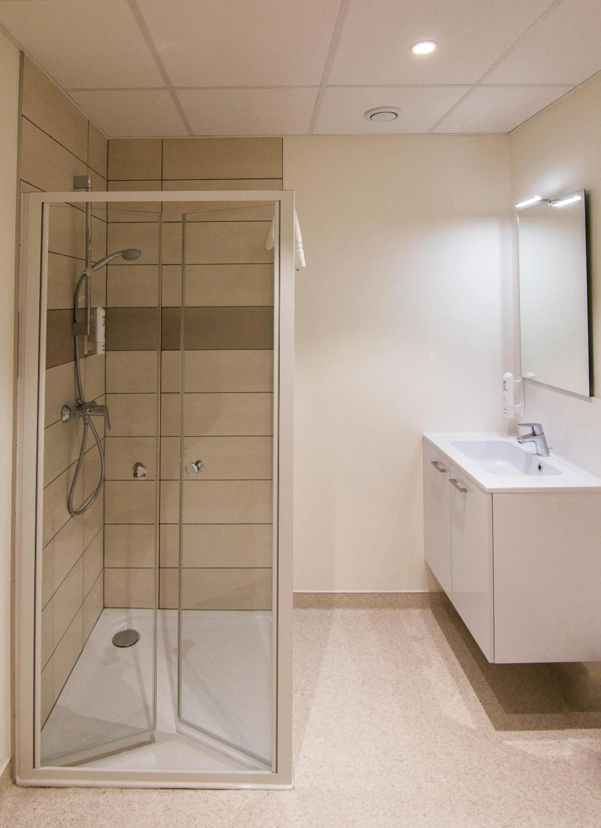Shower in Tulip Inn Thionville Residences