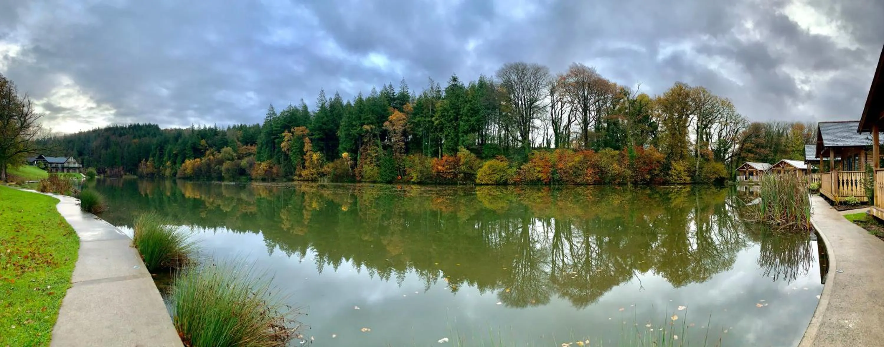 Canada Lodge and Lake