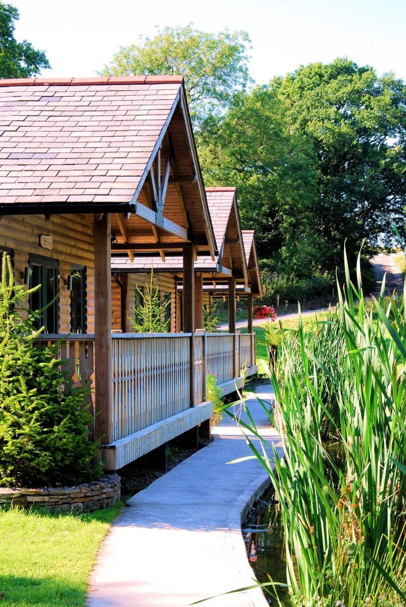 Canada Lodge and Lake