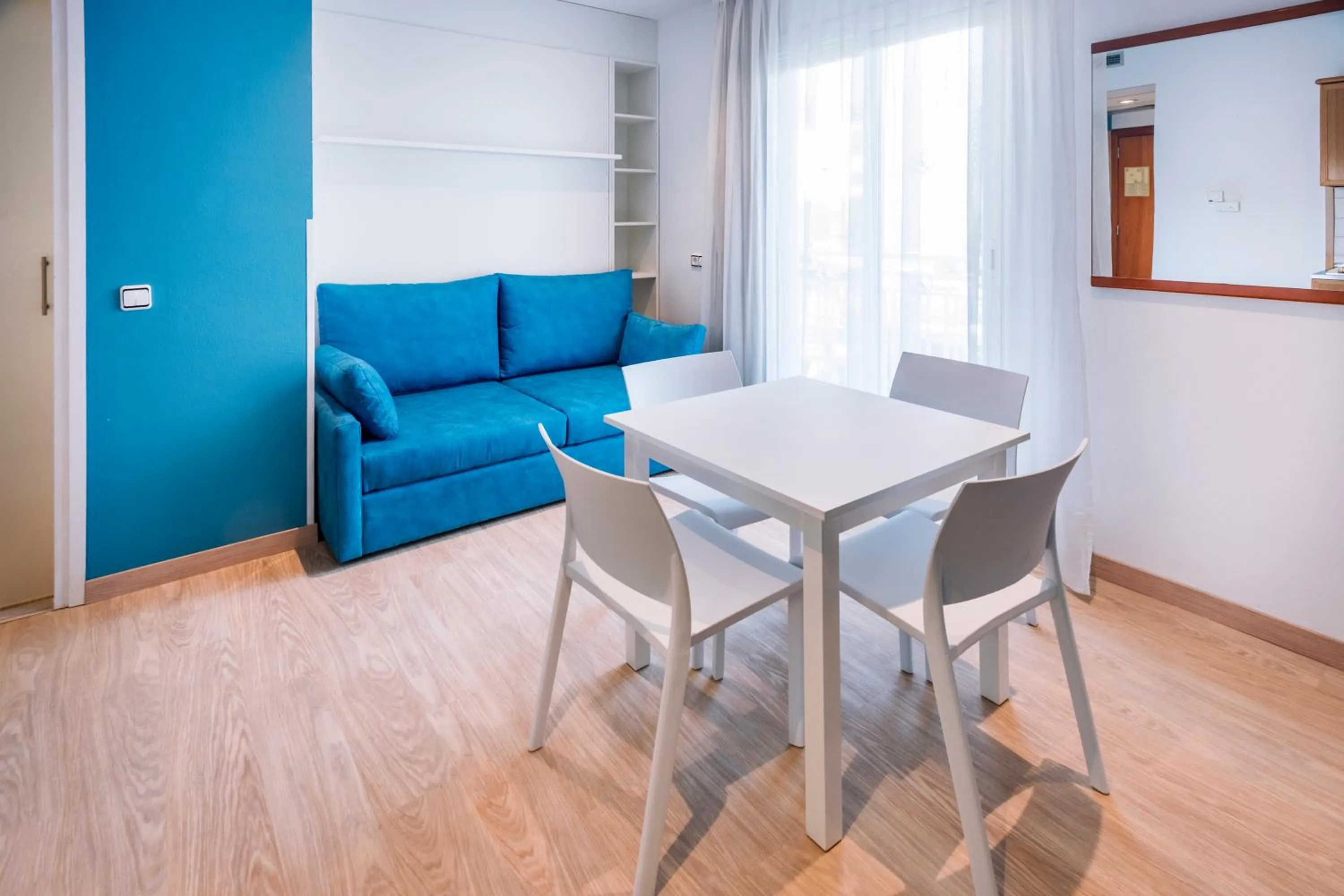 Seating area in GHT Balmes, Hotel-Aparthotel&SPLASH