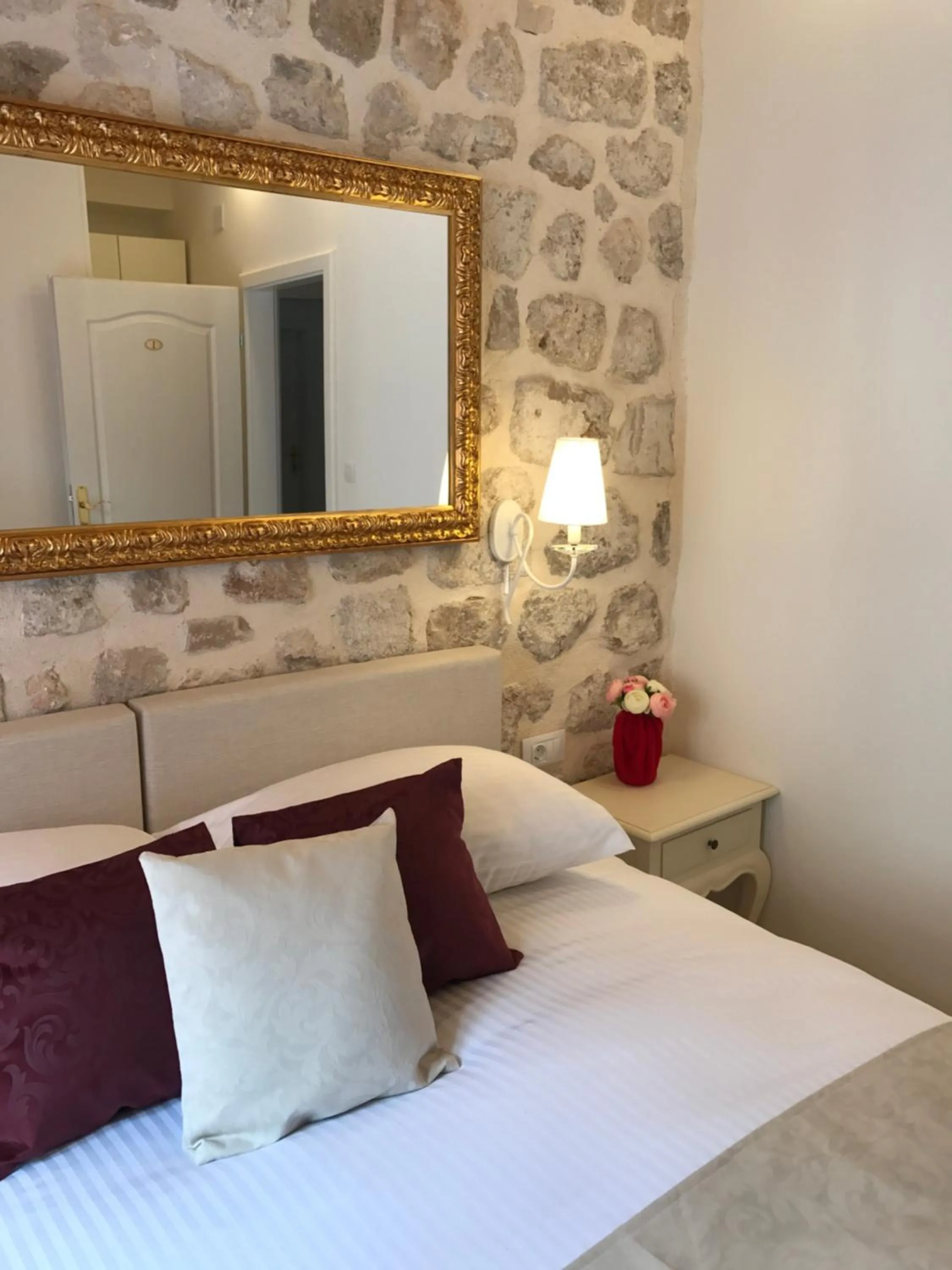 Photo of the whole room in Villa Sigurata II