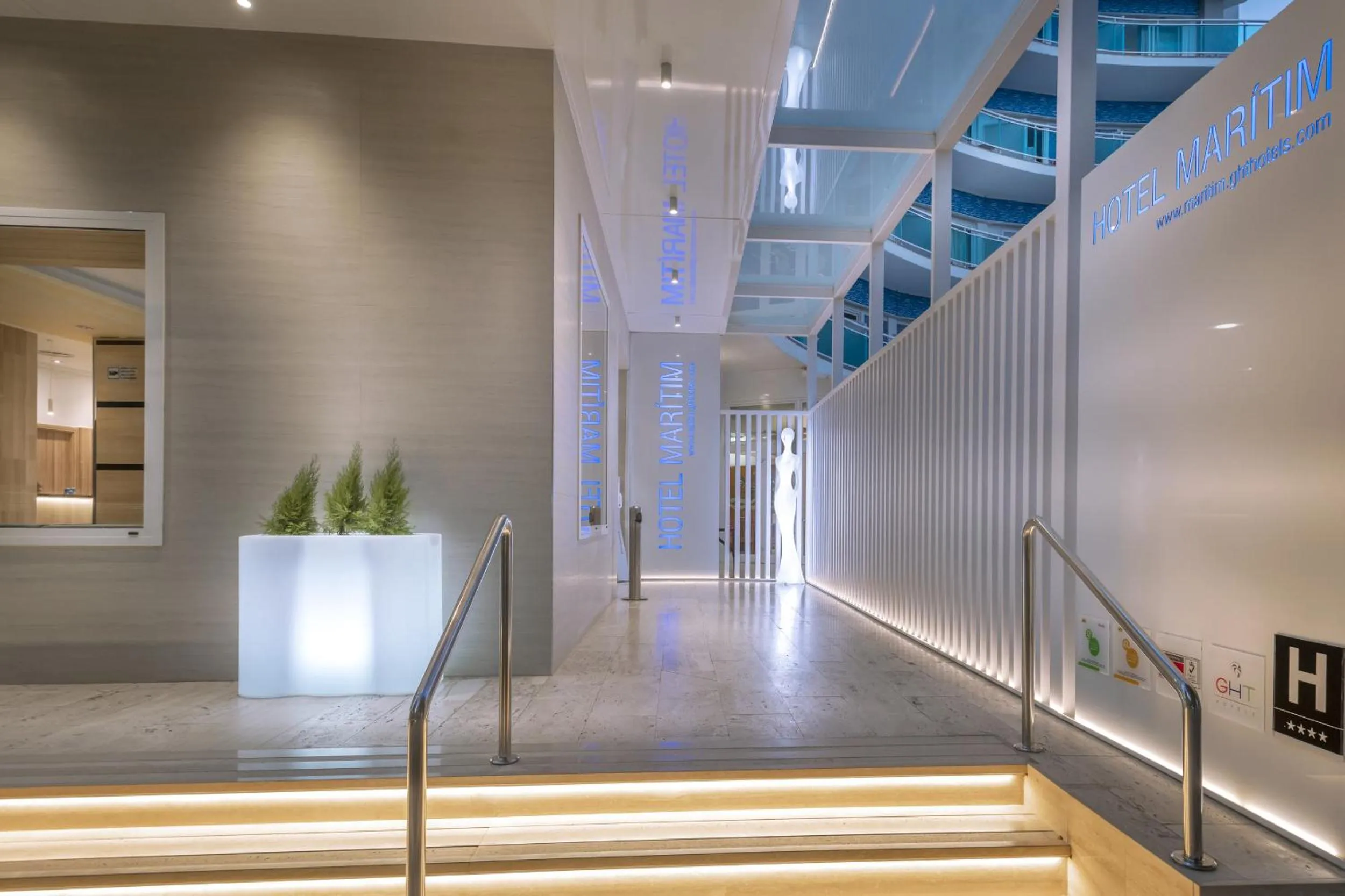 Facade/entrance in GHT Maritim