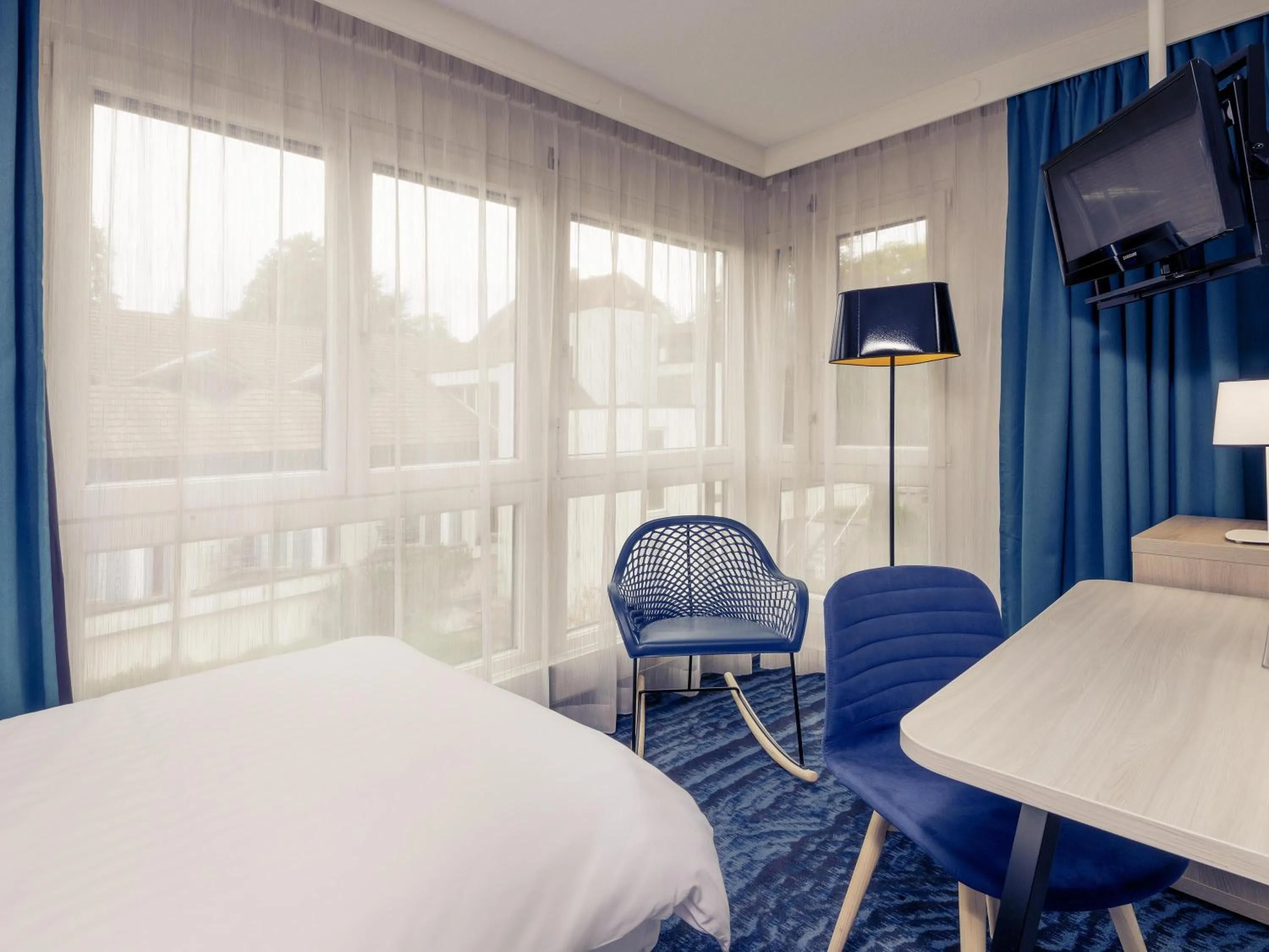 Bedroom, Bed in Mercure Lenzburg Krone