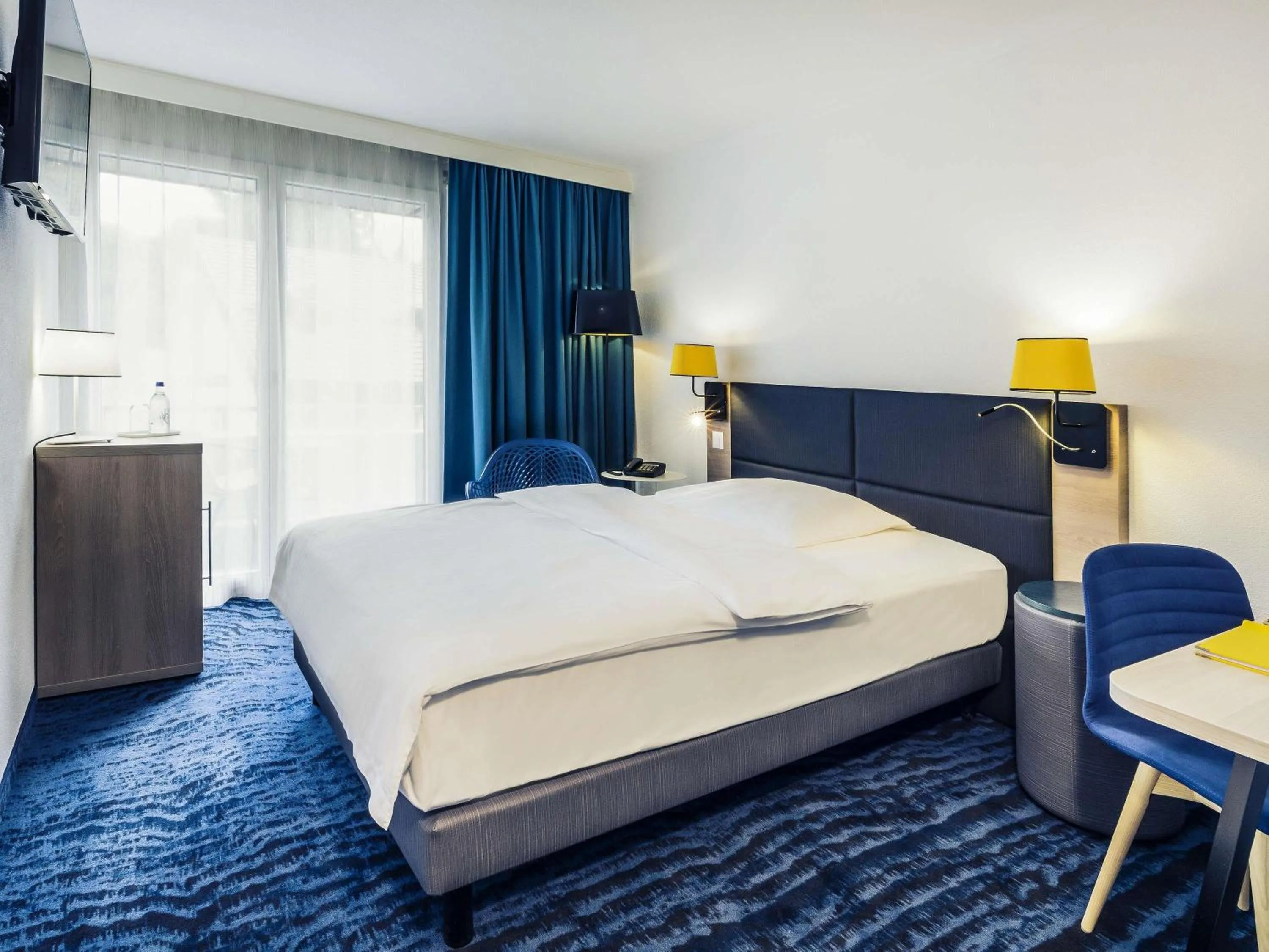 Bedroom, Bed in Mercure Lenzburg Krone