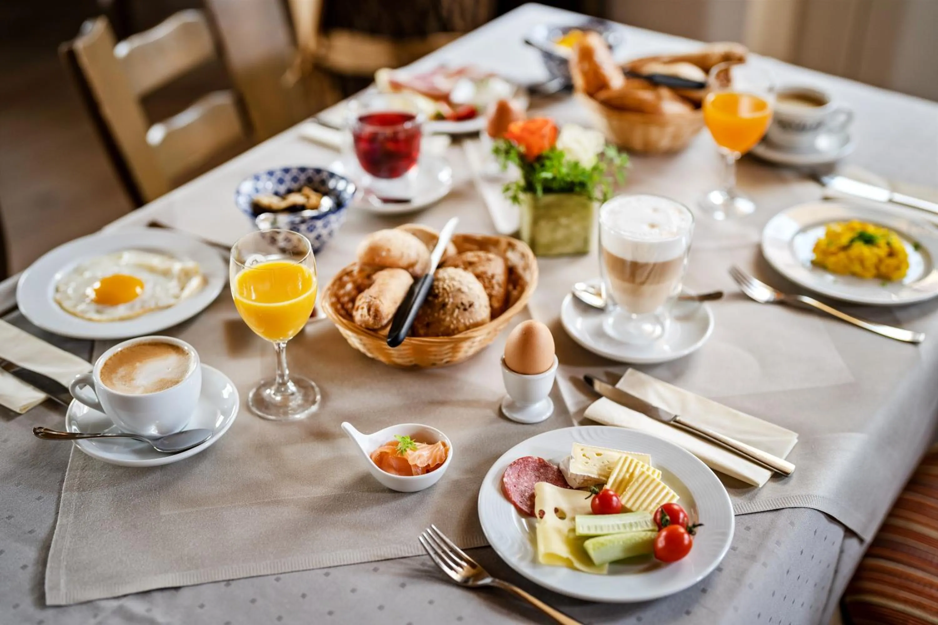 Breakfast in Hotel Zur Post