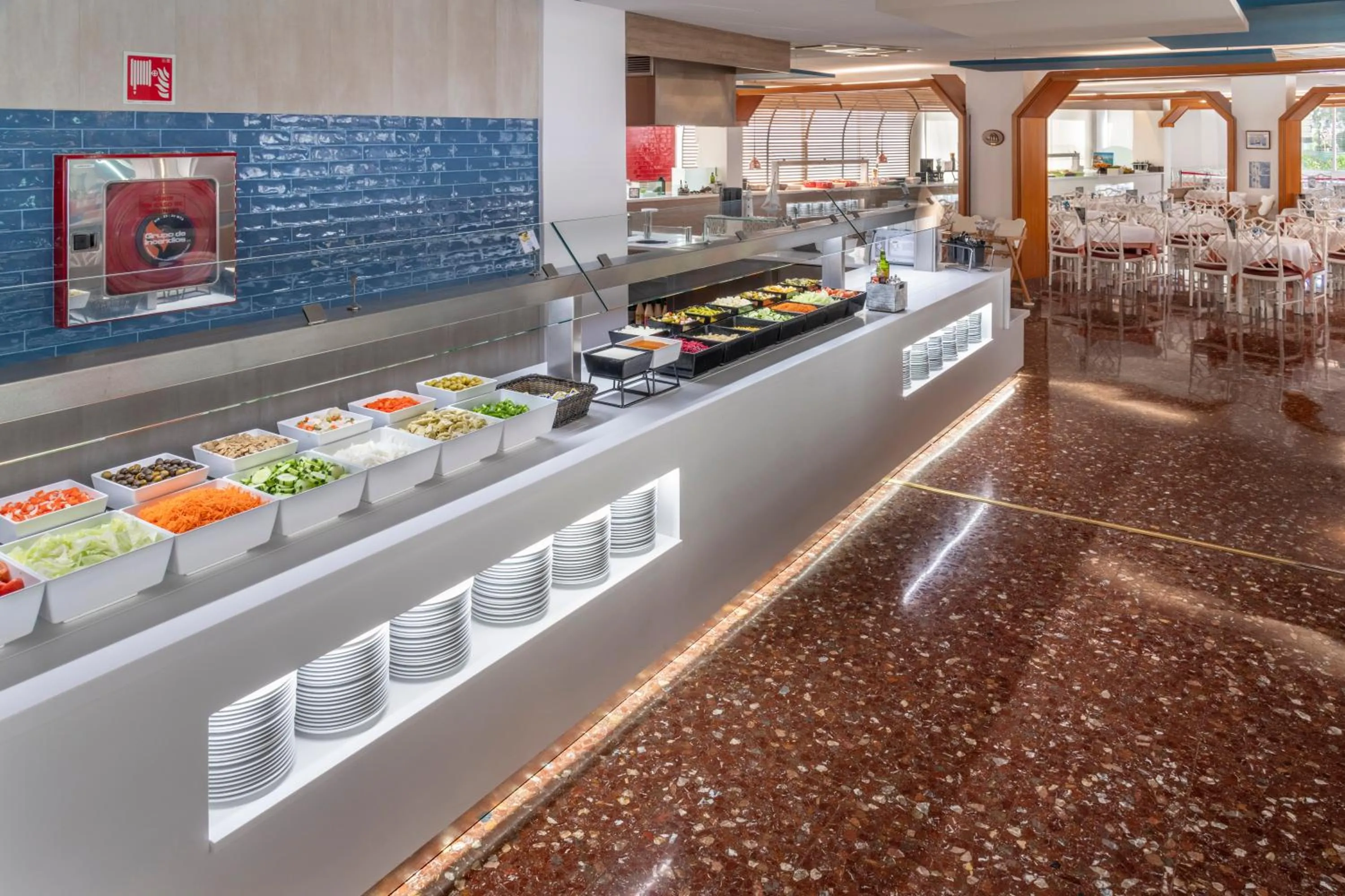 Restaurant/places to eat in GHT Aquarium & Spa