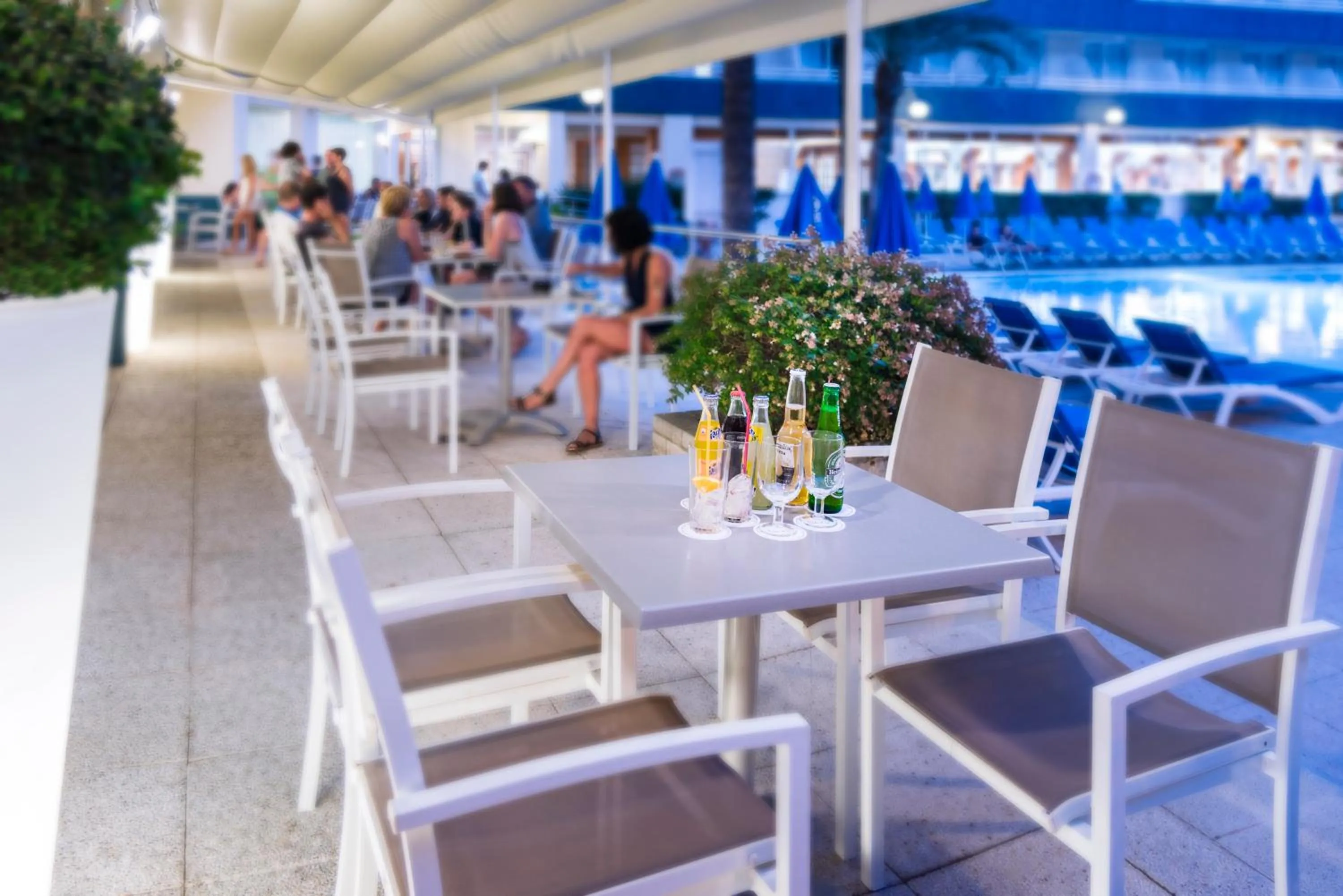 Patio in GHT Aquarium & Spa