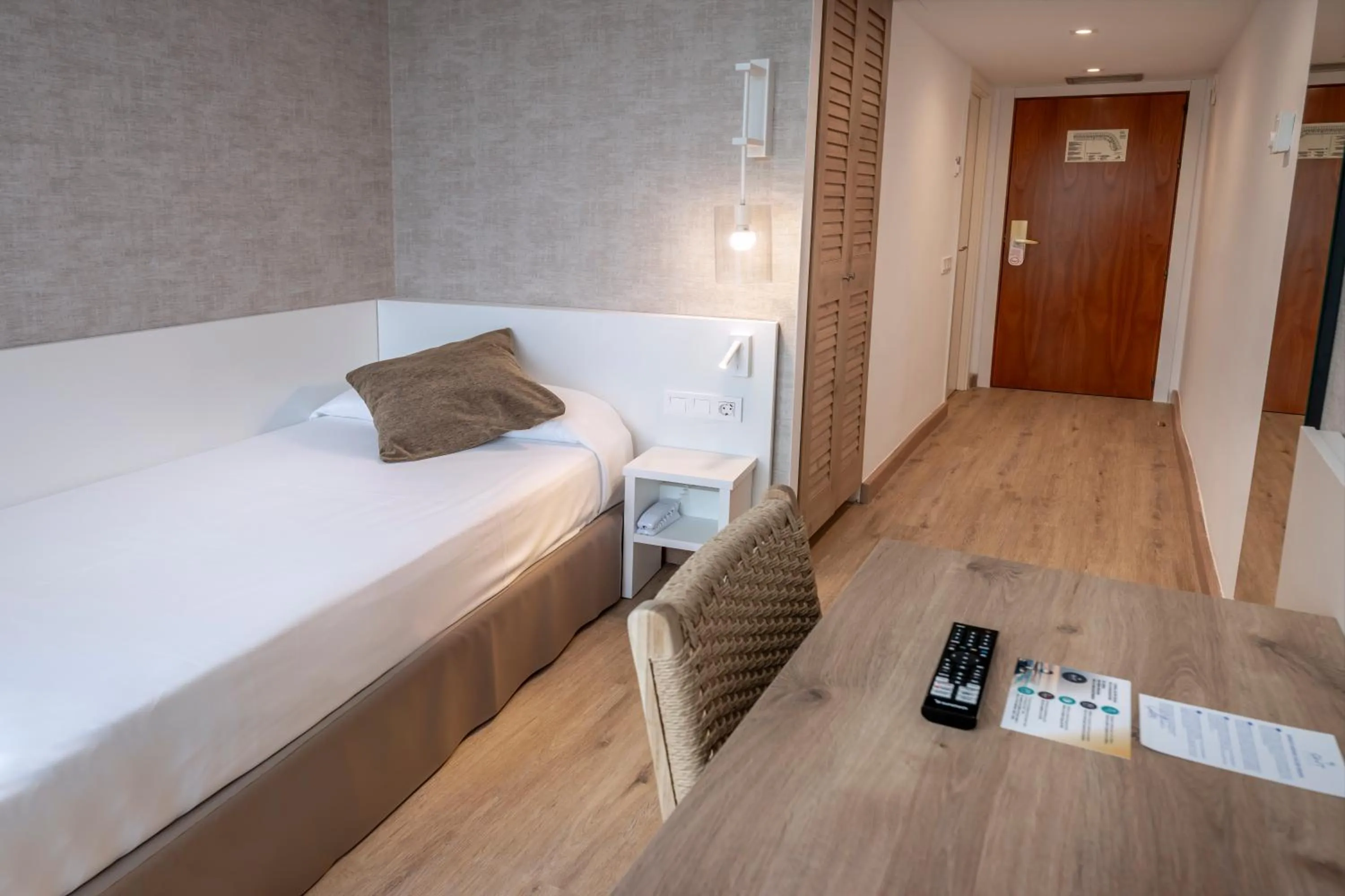 Photo of the whole room, Bed in GHT Costa Brava & Spa