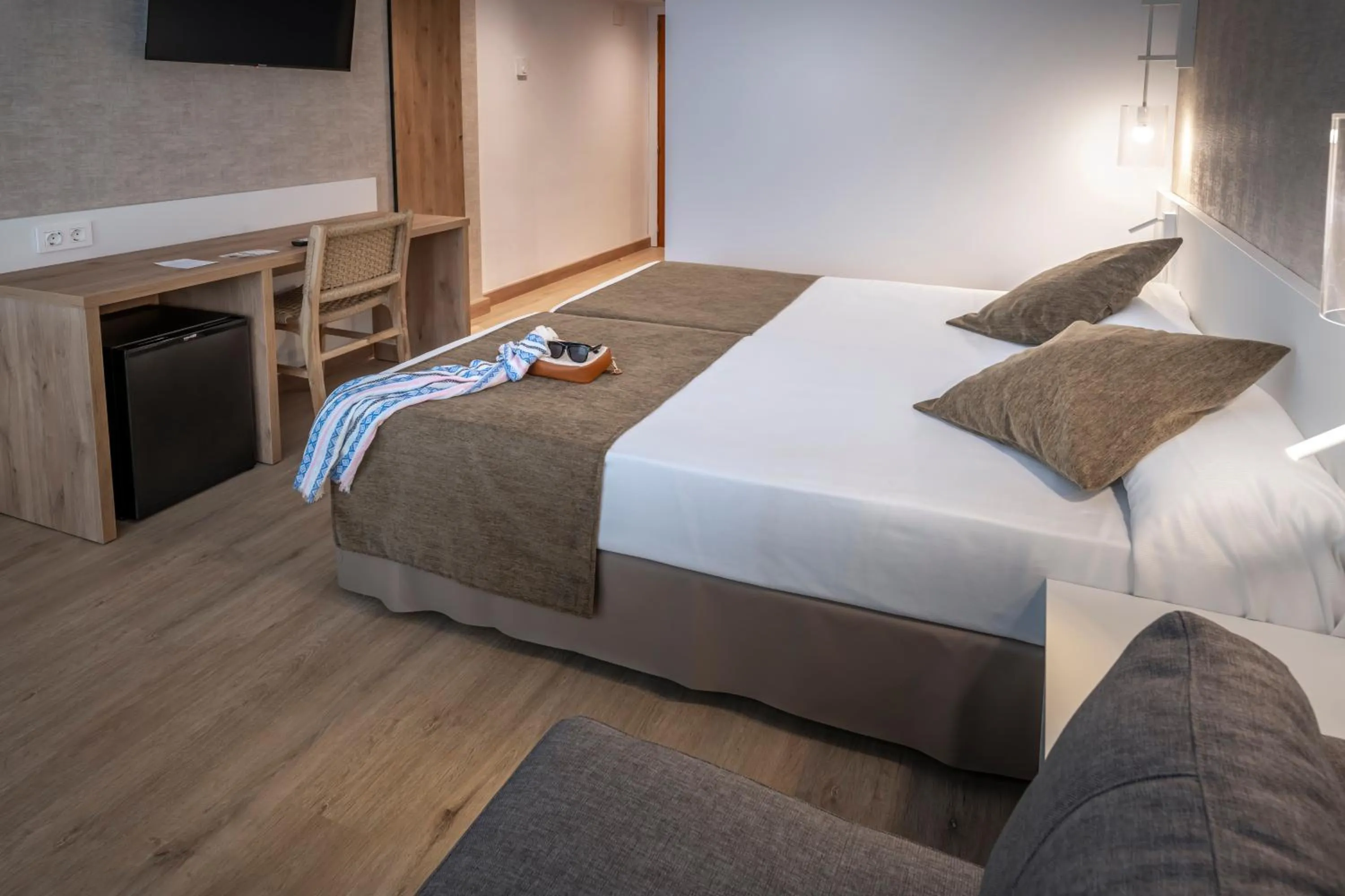 Photo of the whole room, Bed in GHT Costa Brava & Spa