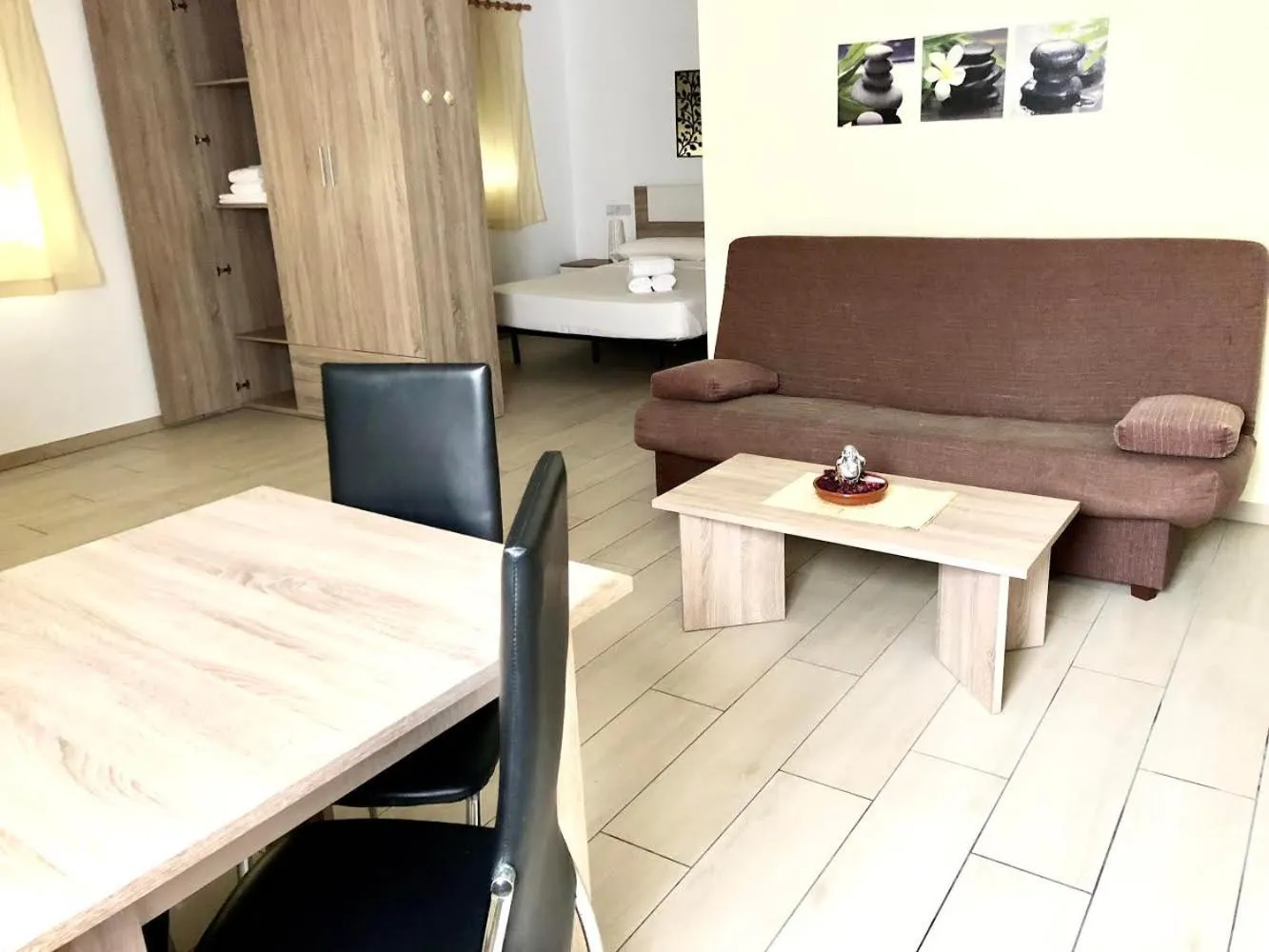 Dining area in Apartamentos Giuliano