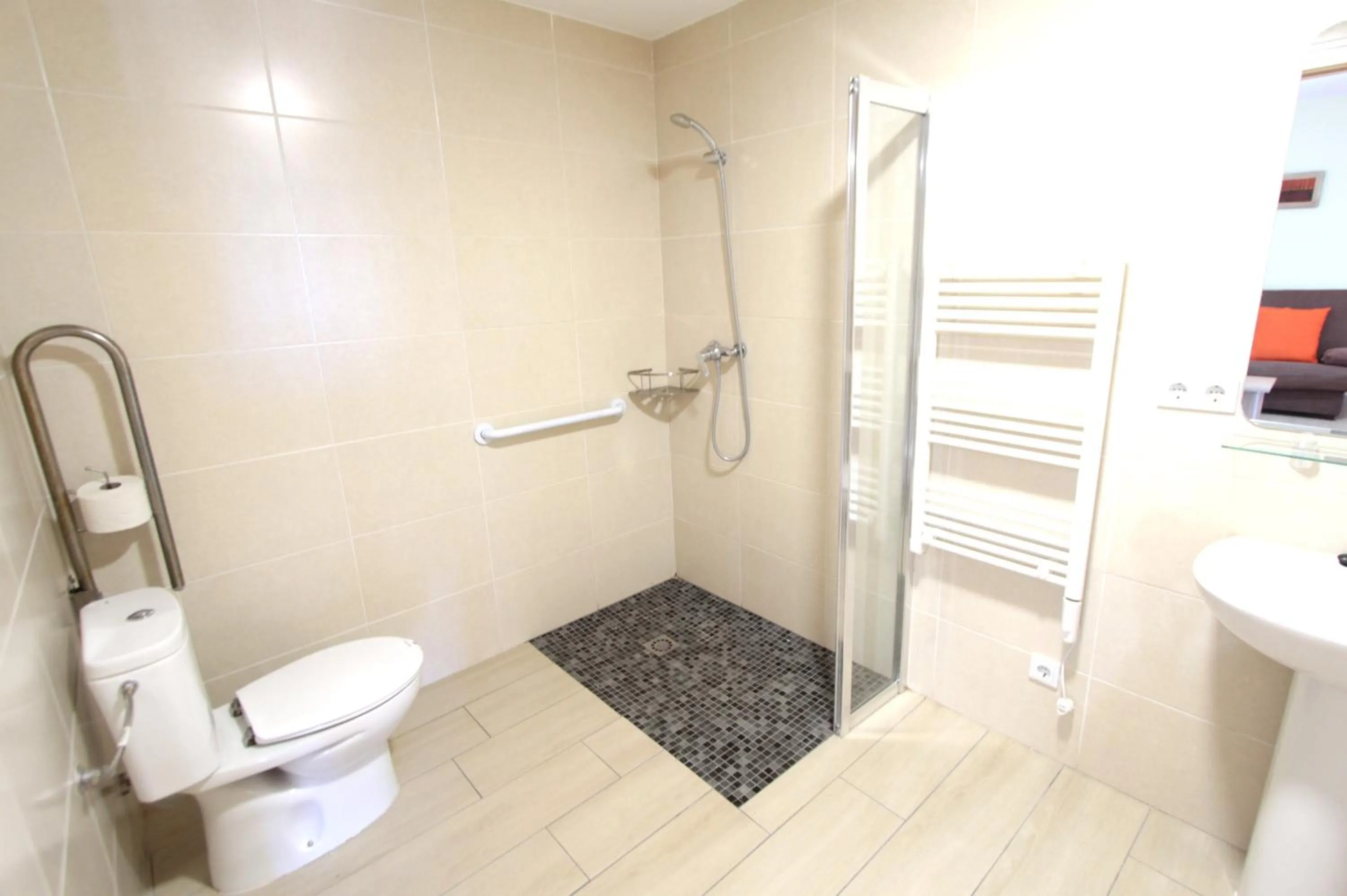 Bathroom in Apartamentos Giuliano