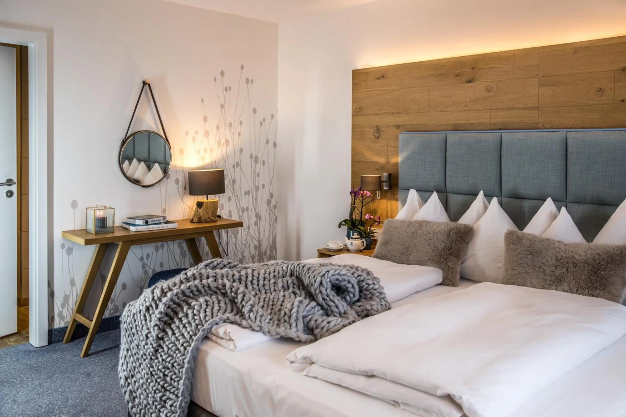 Photo of the whole room, Bed in Das Aunhamer Suite & Spa Hotel