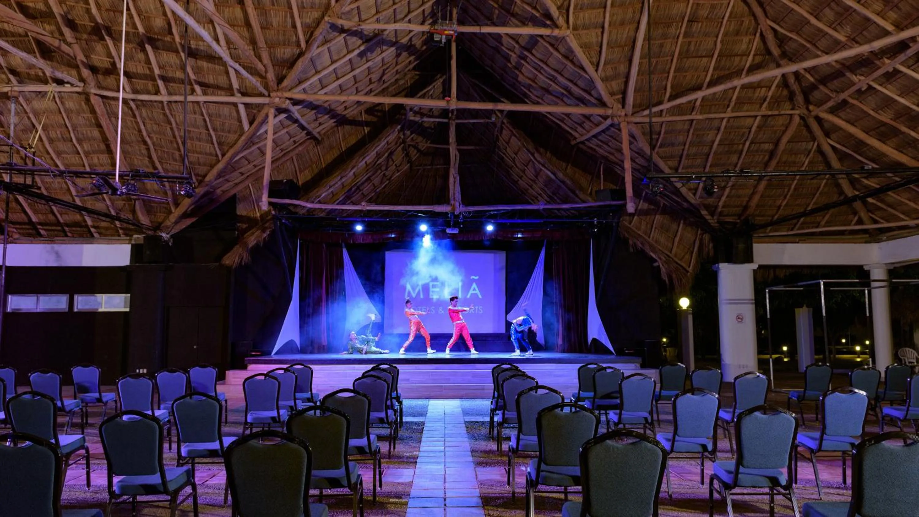 Evening entertainment in Meliá Puerto Vallarta – All Inclusive