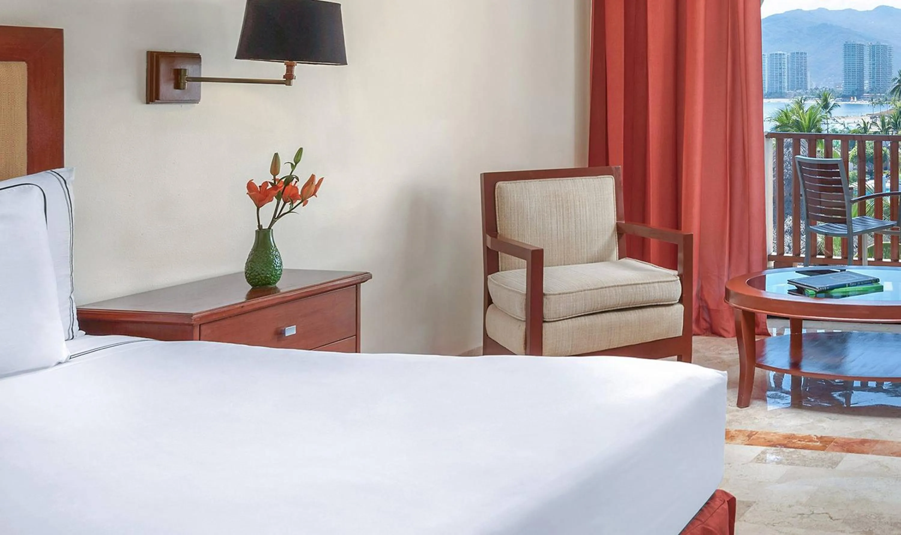 Bed in Meliá Puerto Vallarta