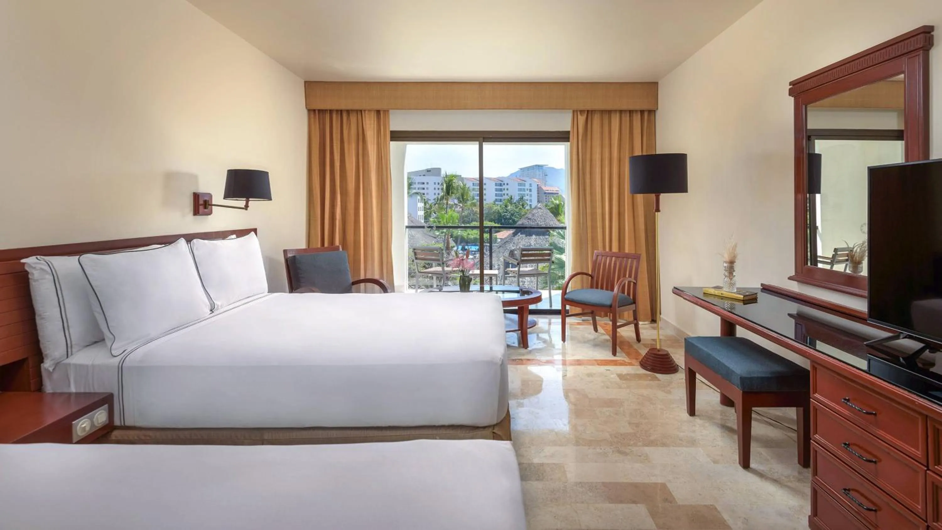 Bed in Meliá Puerto Vallarta