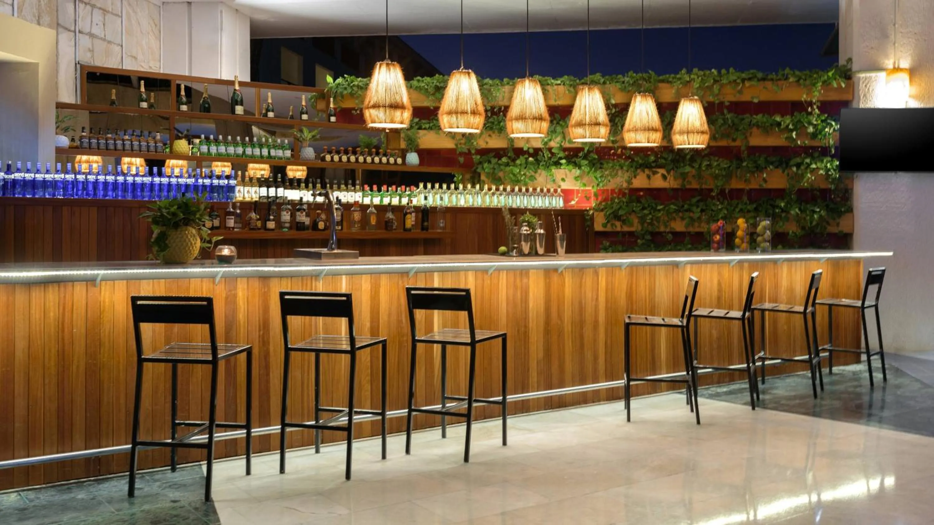 Restaurant/places to eat in Meliá Puerto Vallarta