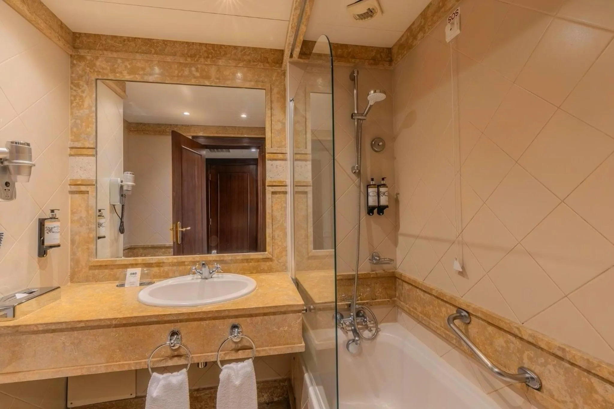 Bathroom in Pestana Royal All Inclusive Ocean & Spa Resort