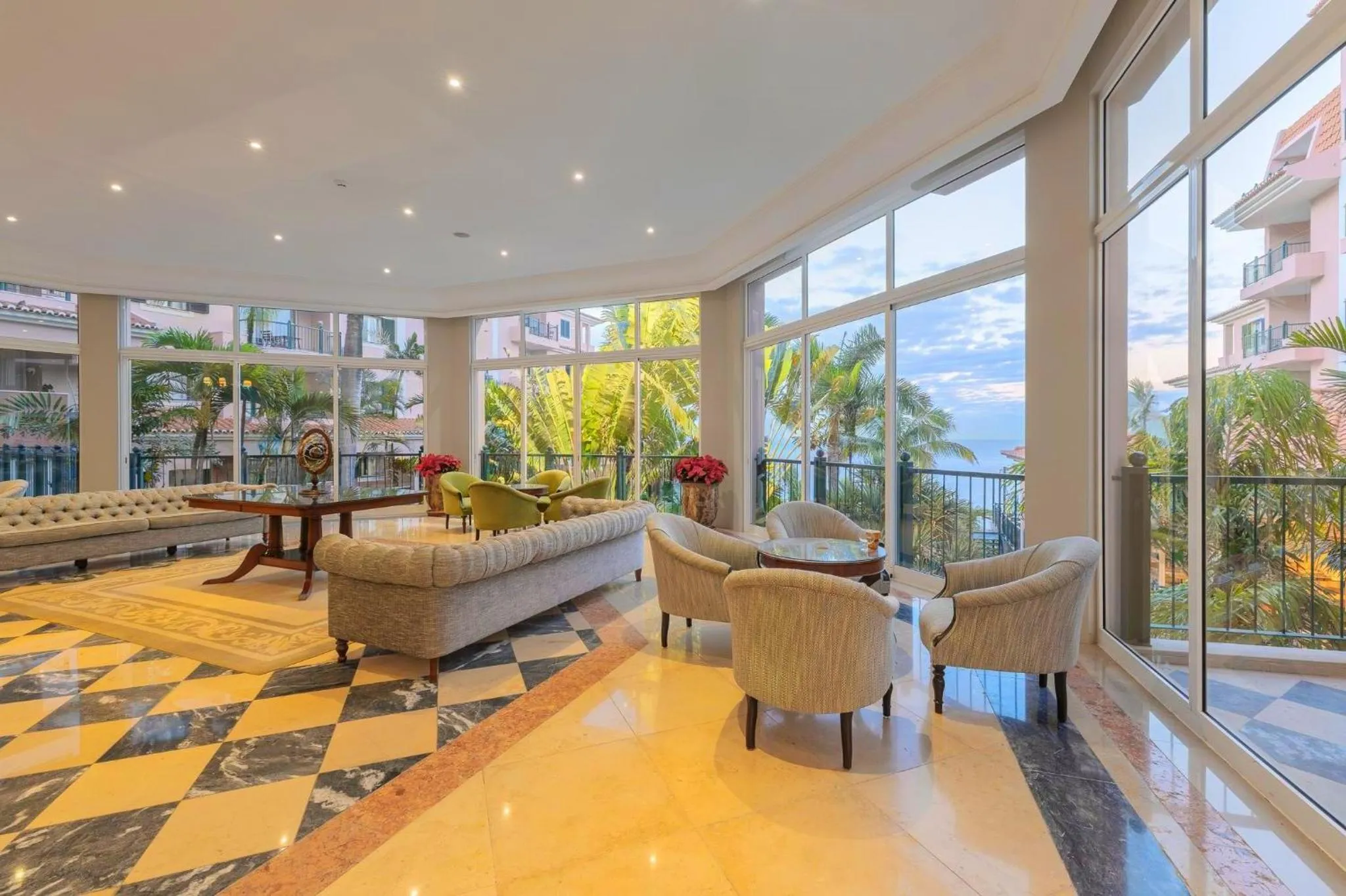 Lounge or bar in Pestana Royal All Inclusive Ocean & Spa Resort