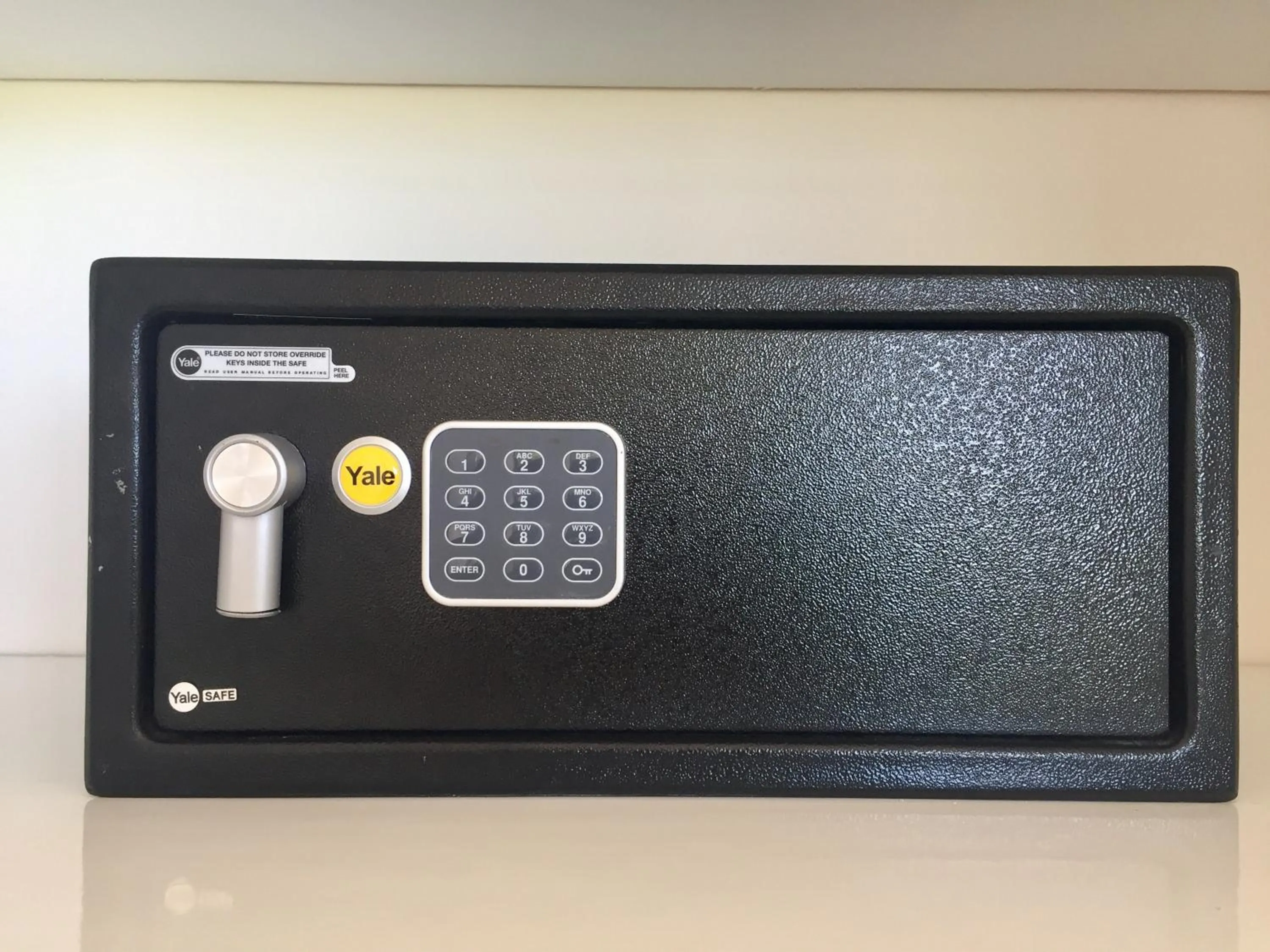 safe in Ocean Zen Suites on 5th Avenue - Adults Only