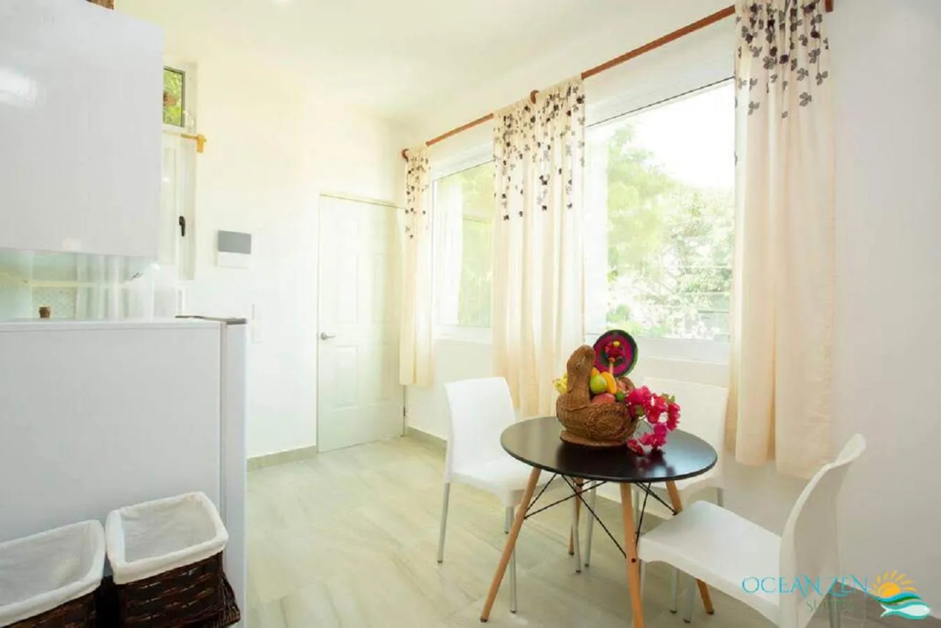 Seating area in Ocean Zen Suites on 5th Avenue - Adults Only