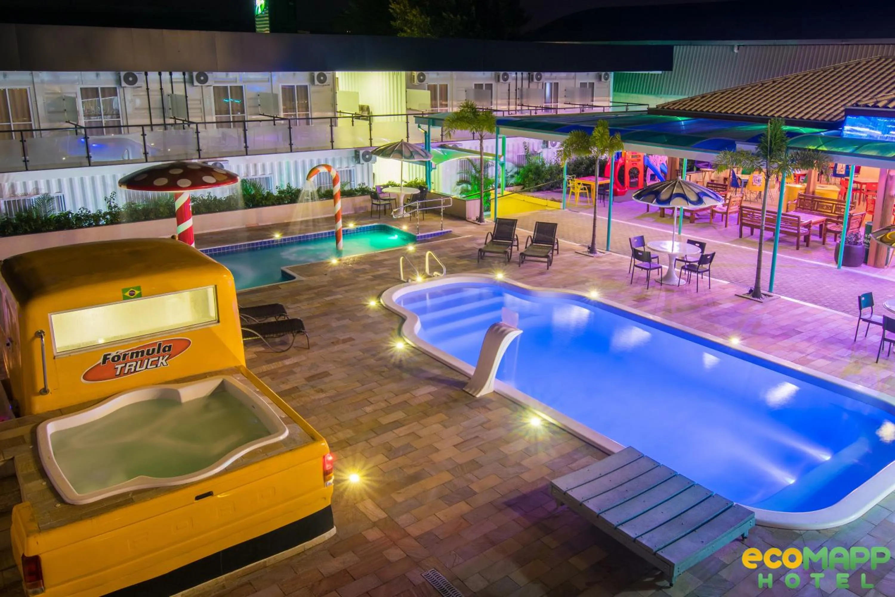 Swimming pool in EcoMAPP Hotel