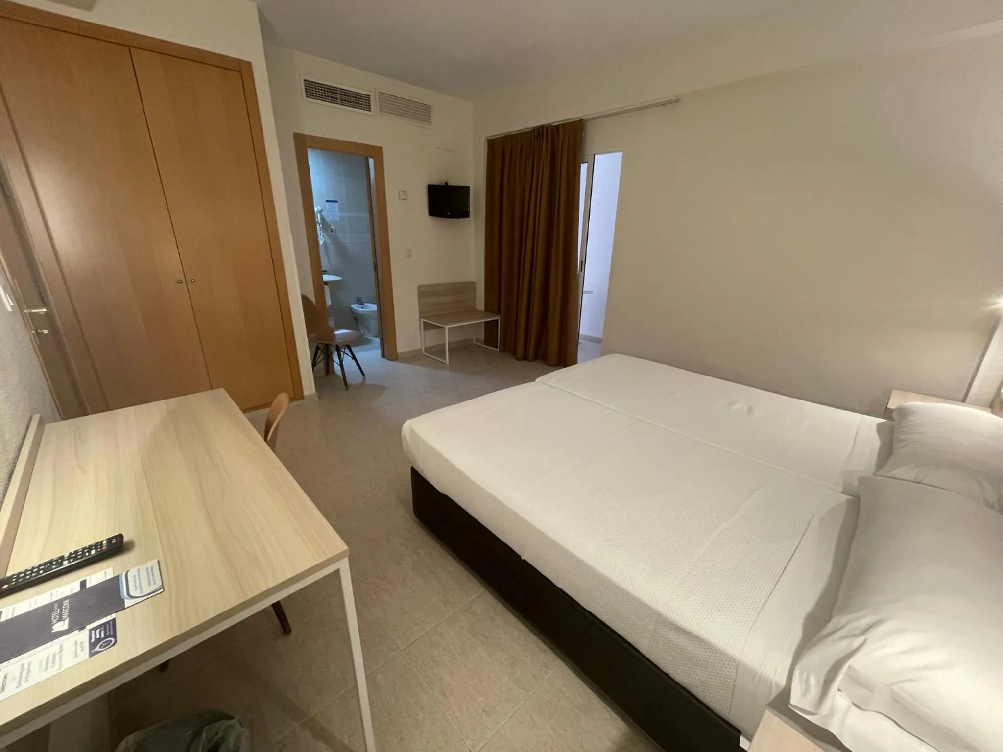 Bed in Hotel Marconi