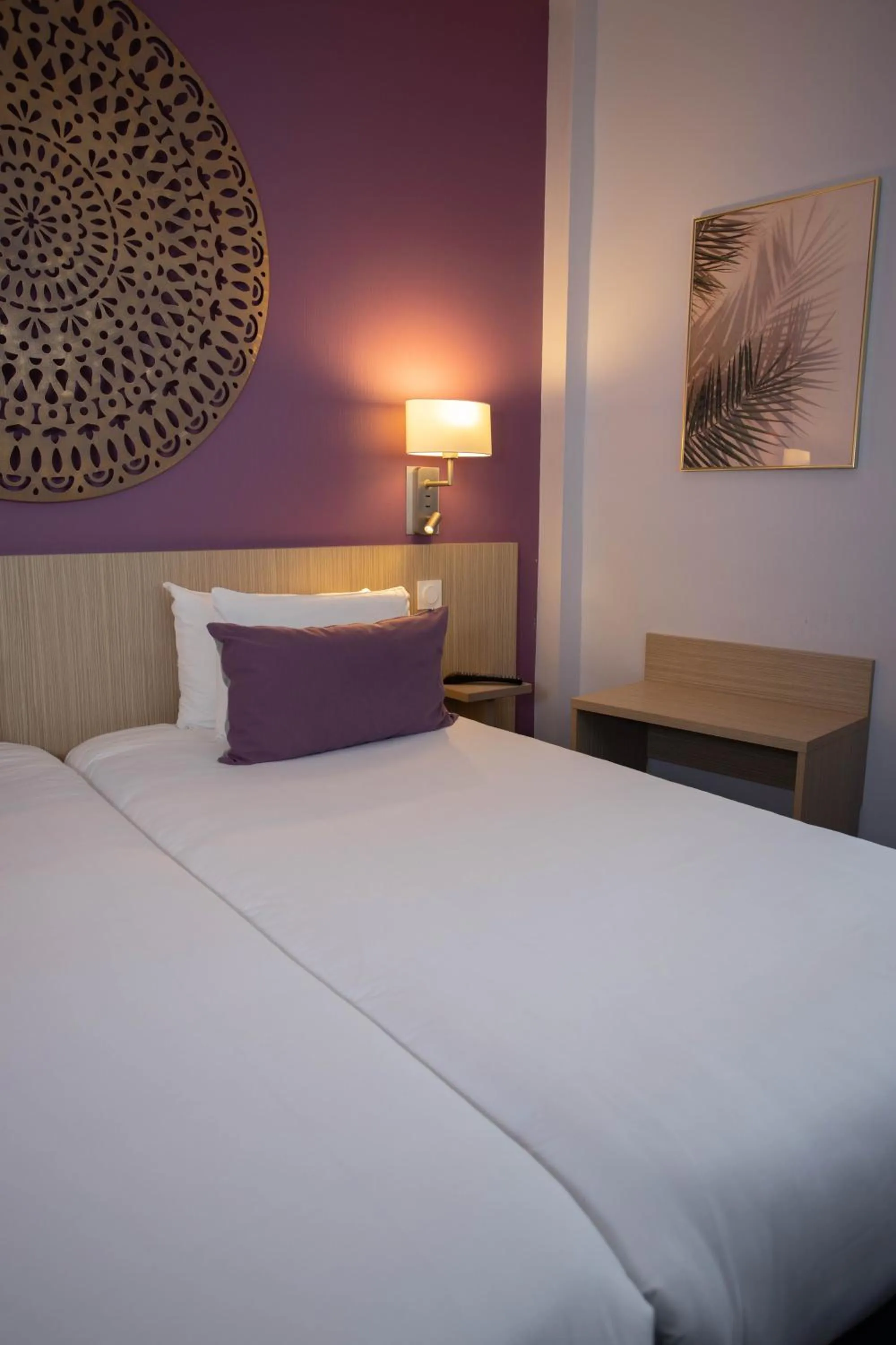 Photo of the whole room, Bed in Hotel Continental