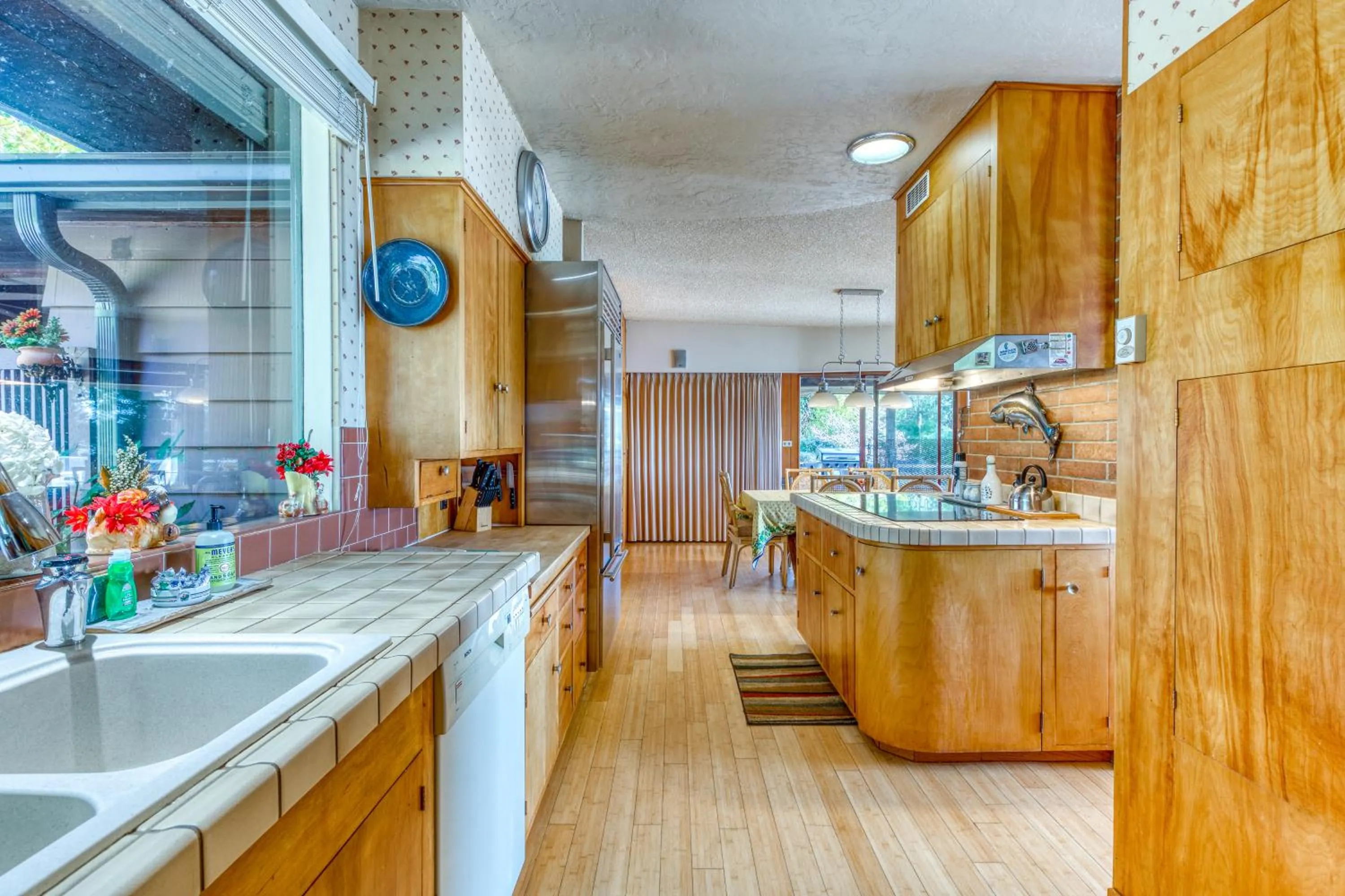 The Bridge and Balcony