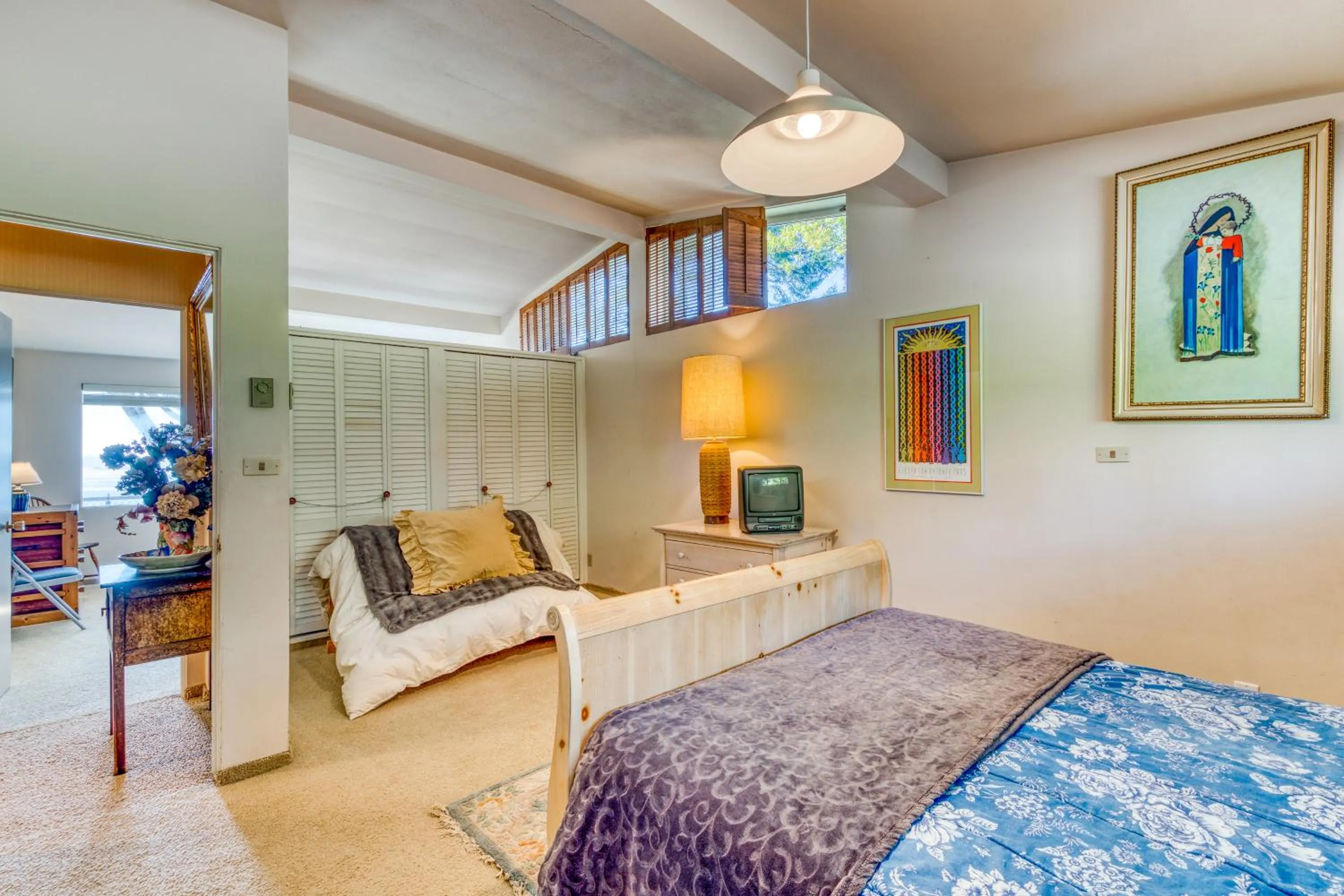 Bed in The Bridge and Balcony