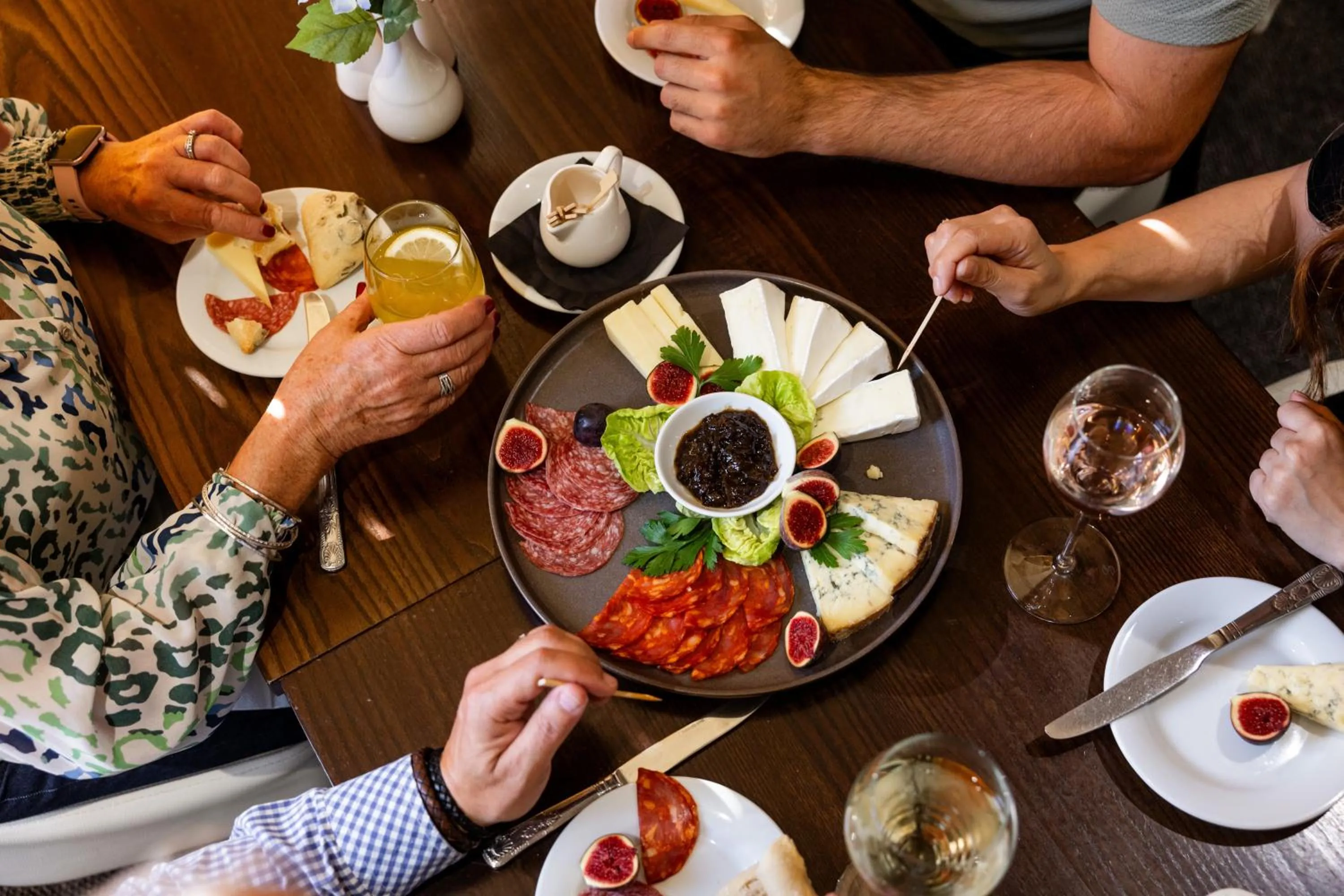 Food in The Monterey Hotel - Sure Hotel Collection by Best Western