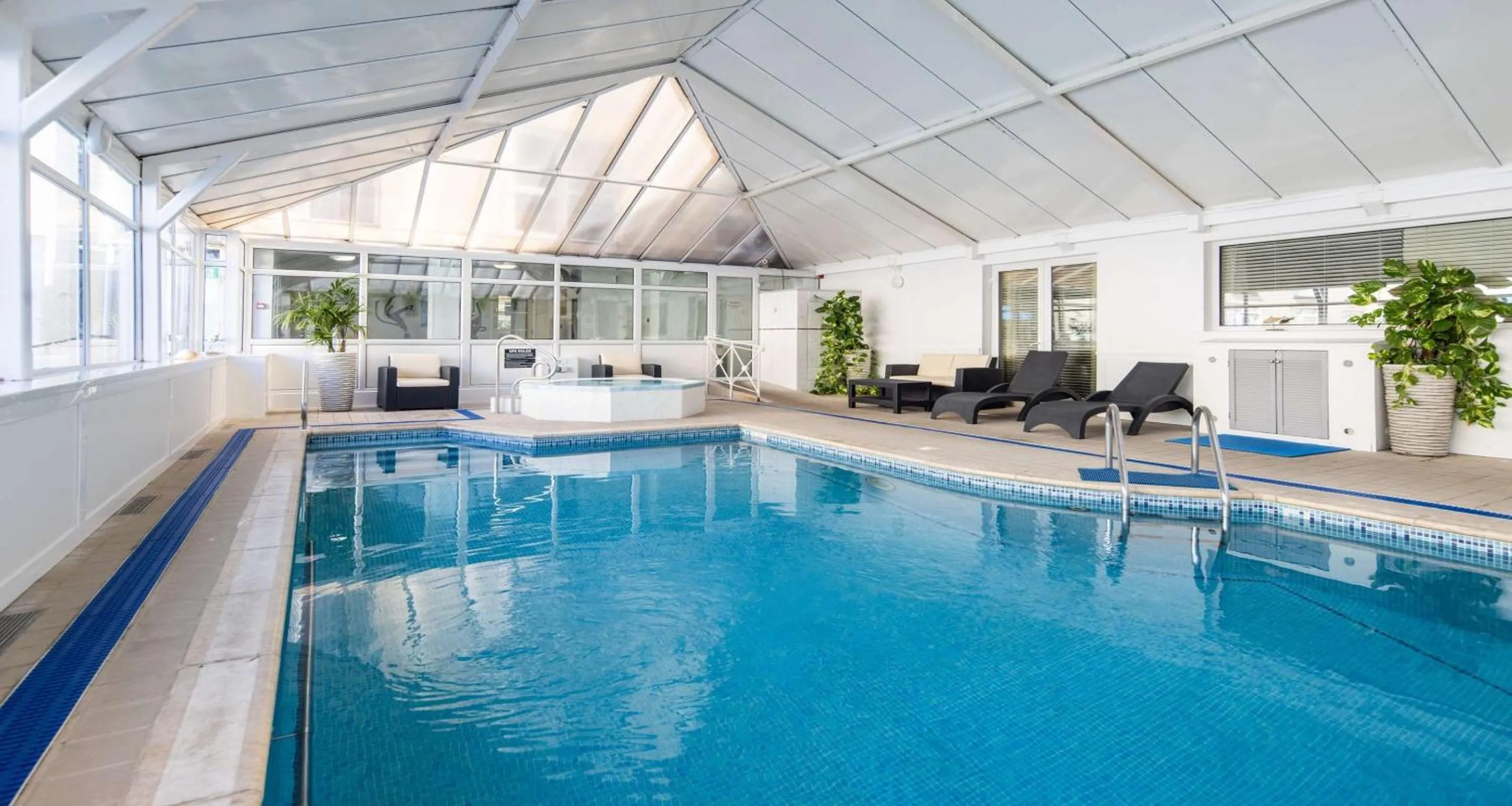 Pool view in The Monterey Hotel - Sure Hotel Collection by Best Western