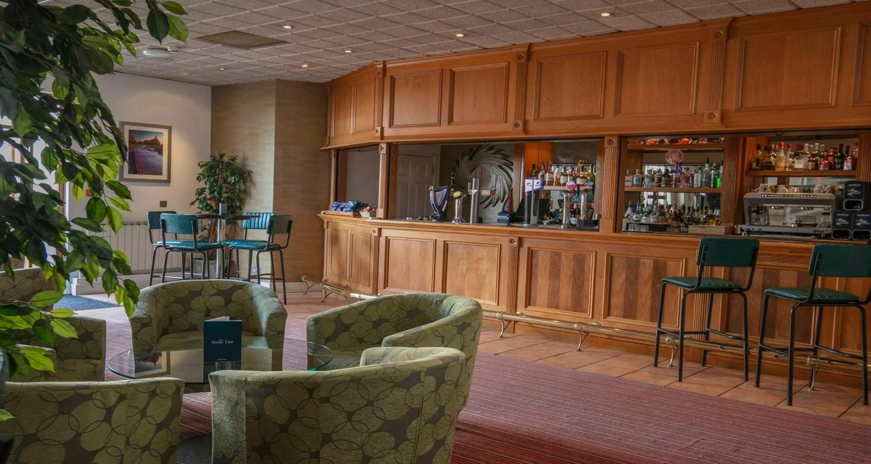 Food and drinks in The Monterey Hotel - Sure Hotel Collection by Best Western