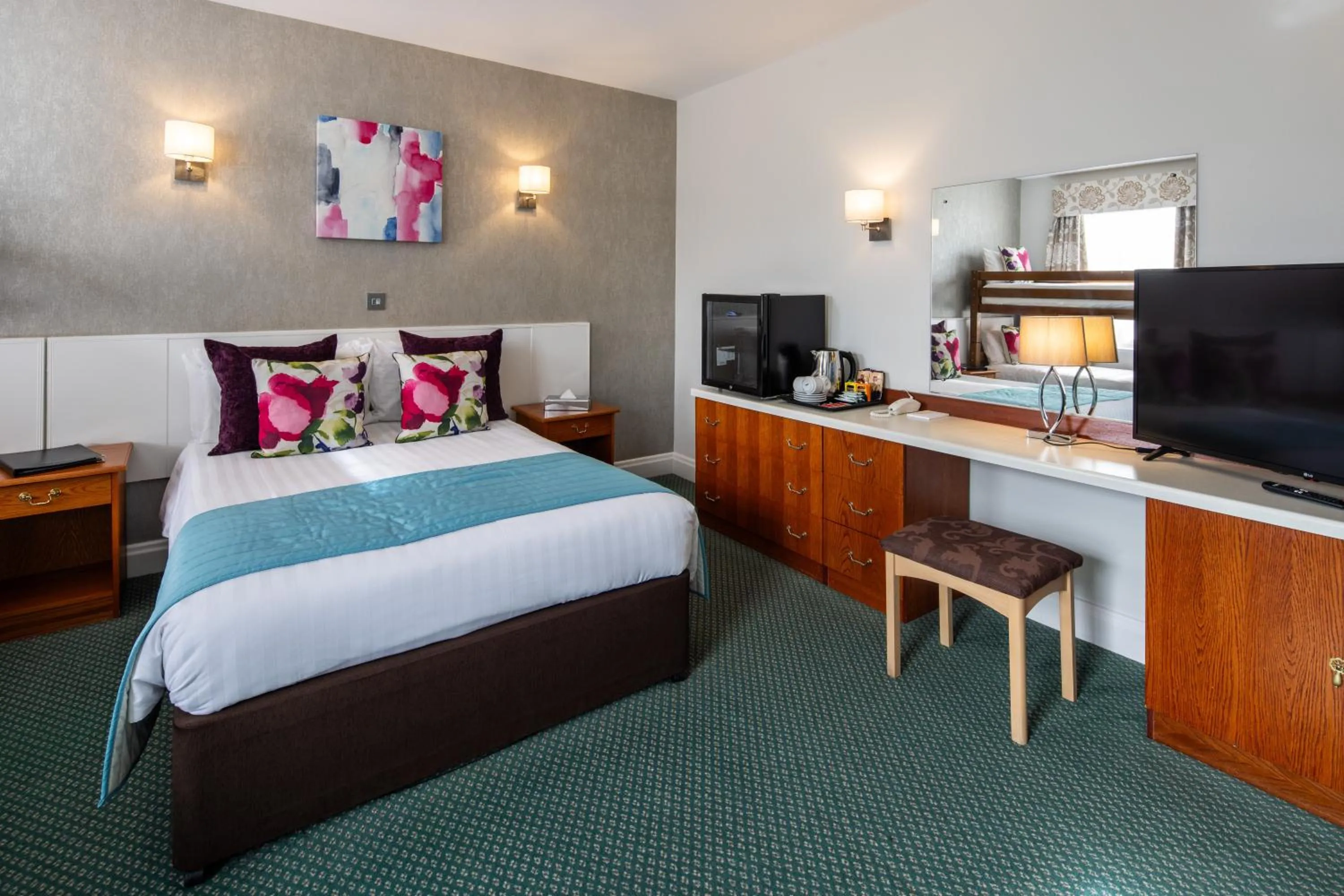 Bedroom, Bed in The Monterey Hotel - Sure Hotel Collection by Best Western